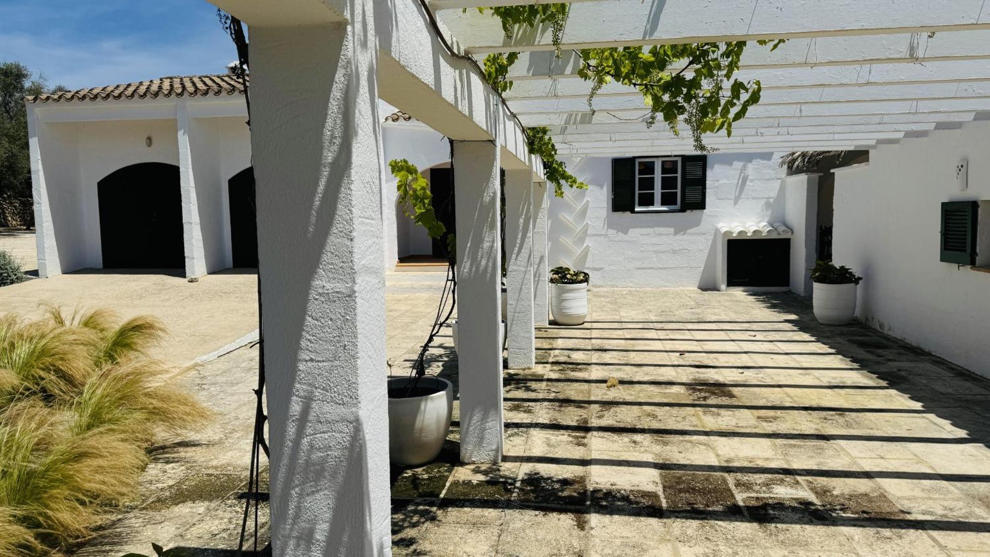 Casa Sabarraca Holiday home