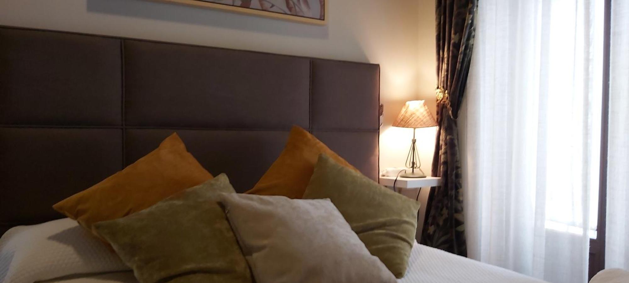 Apartamento A 20 Metros De La Mezquita Catedral ,apartamentos Turistico Cespedes 5 Córdoba