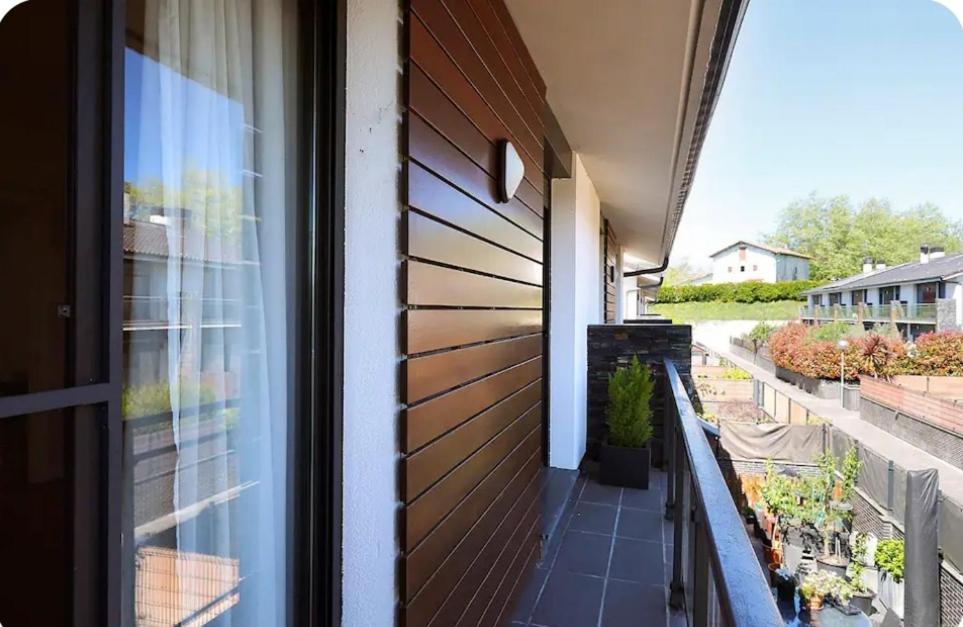 Holiday home Ikasmendi Renteria