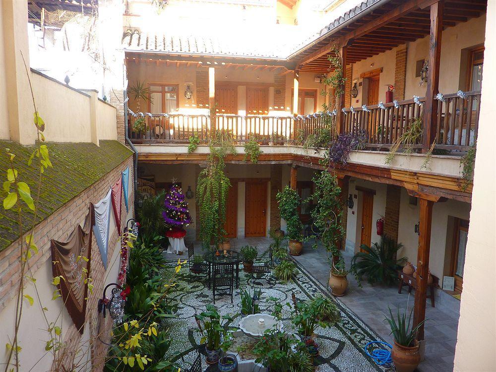 Hotel Abadía 2*