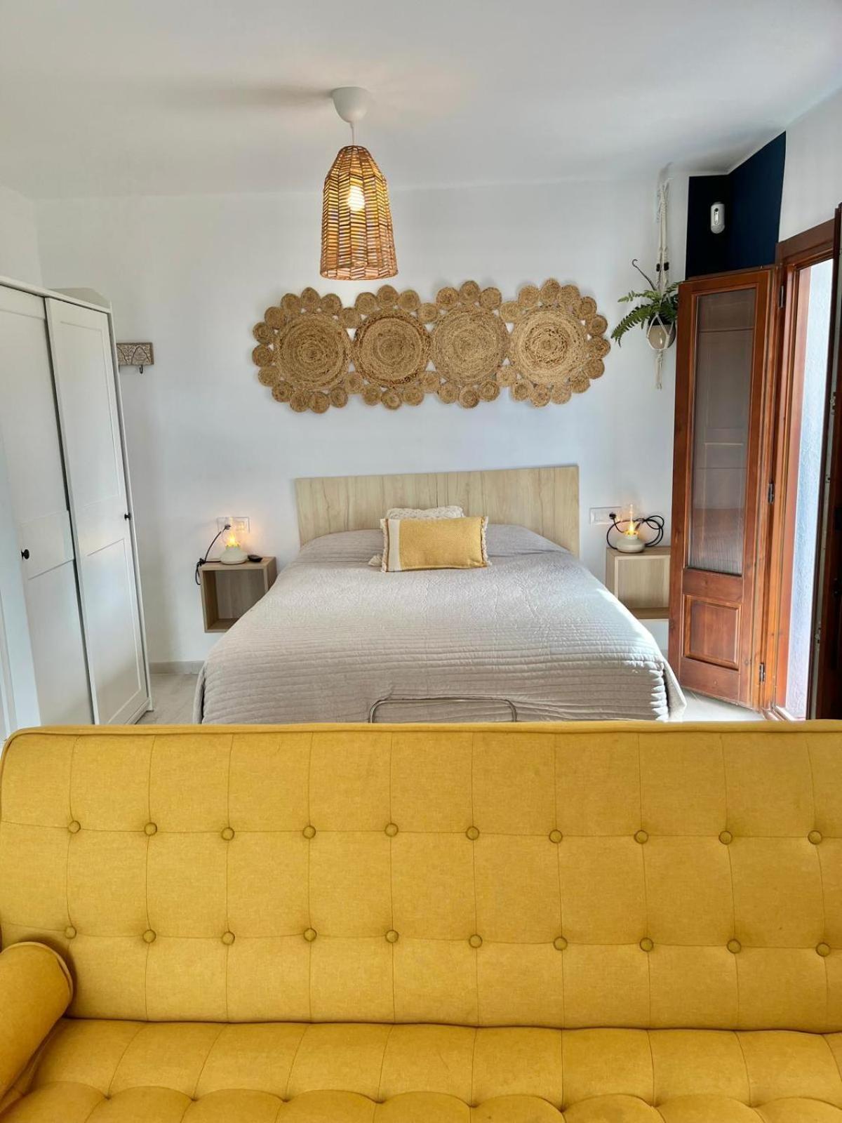 Apartamento En El Castillo De *
