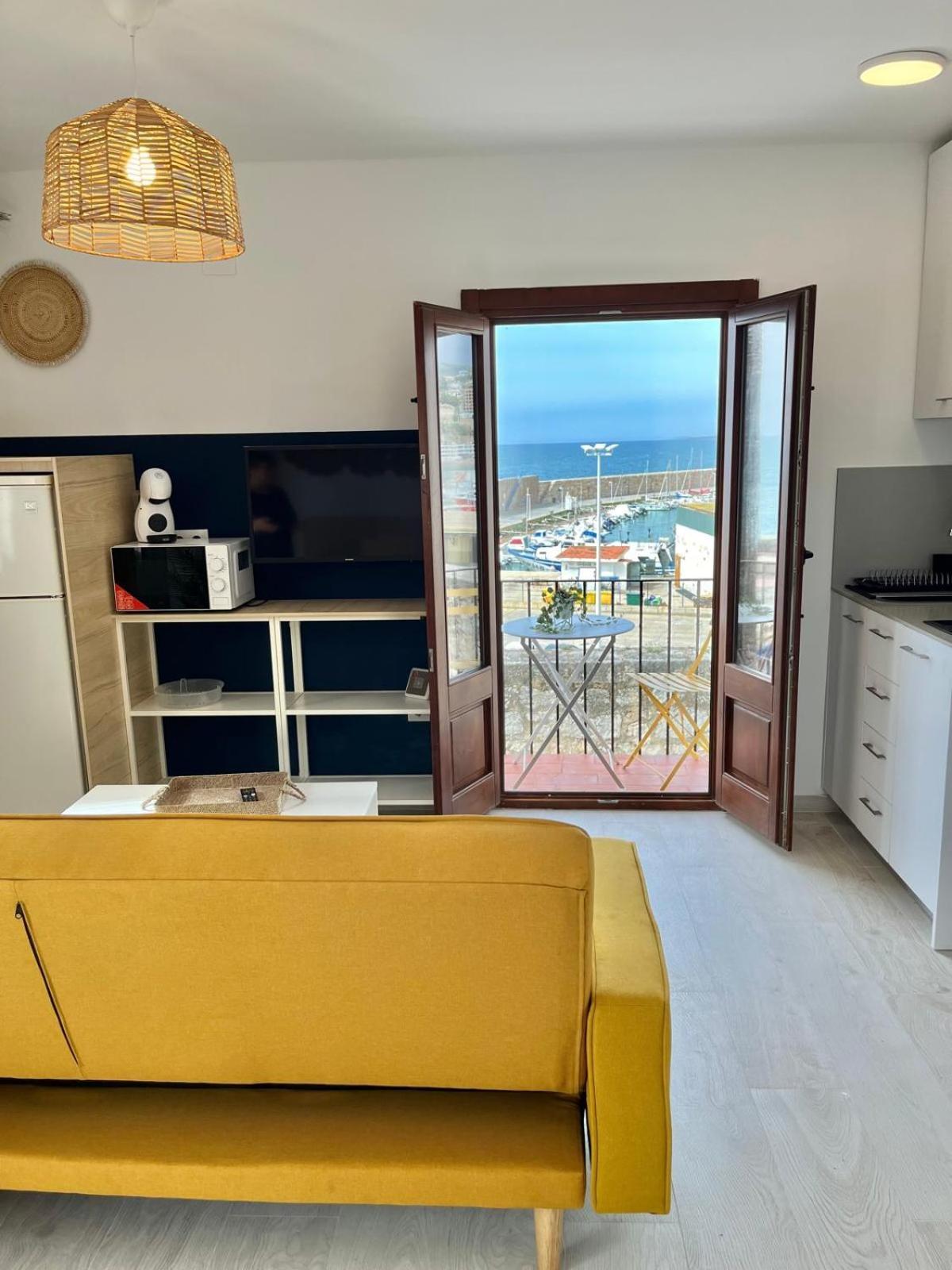 Apartamento En El Castillo De Apartment *