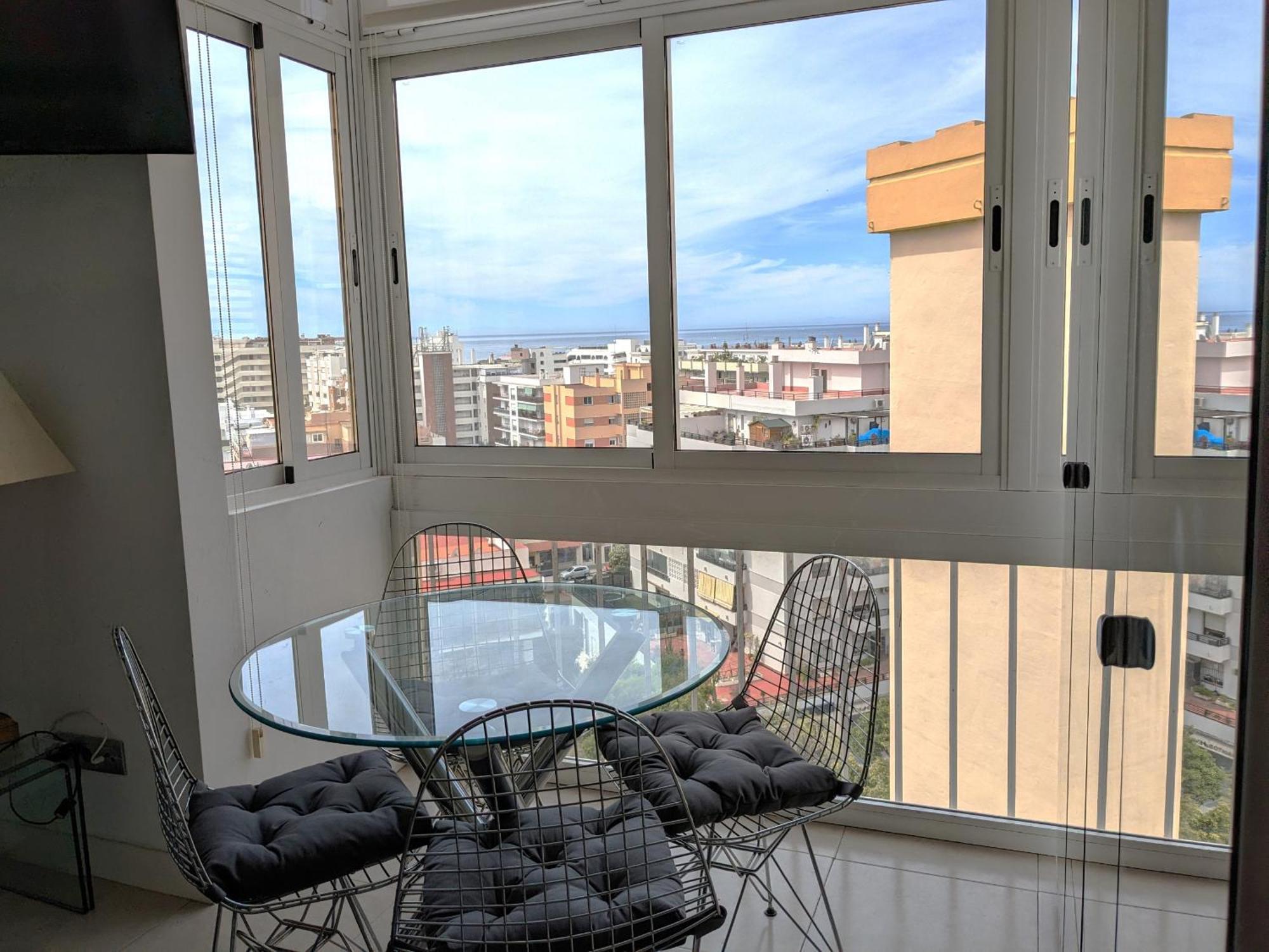 Con Vistas Y Terraza En Apartamento