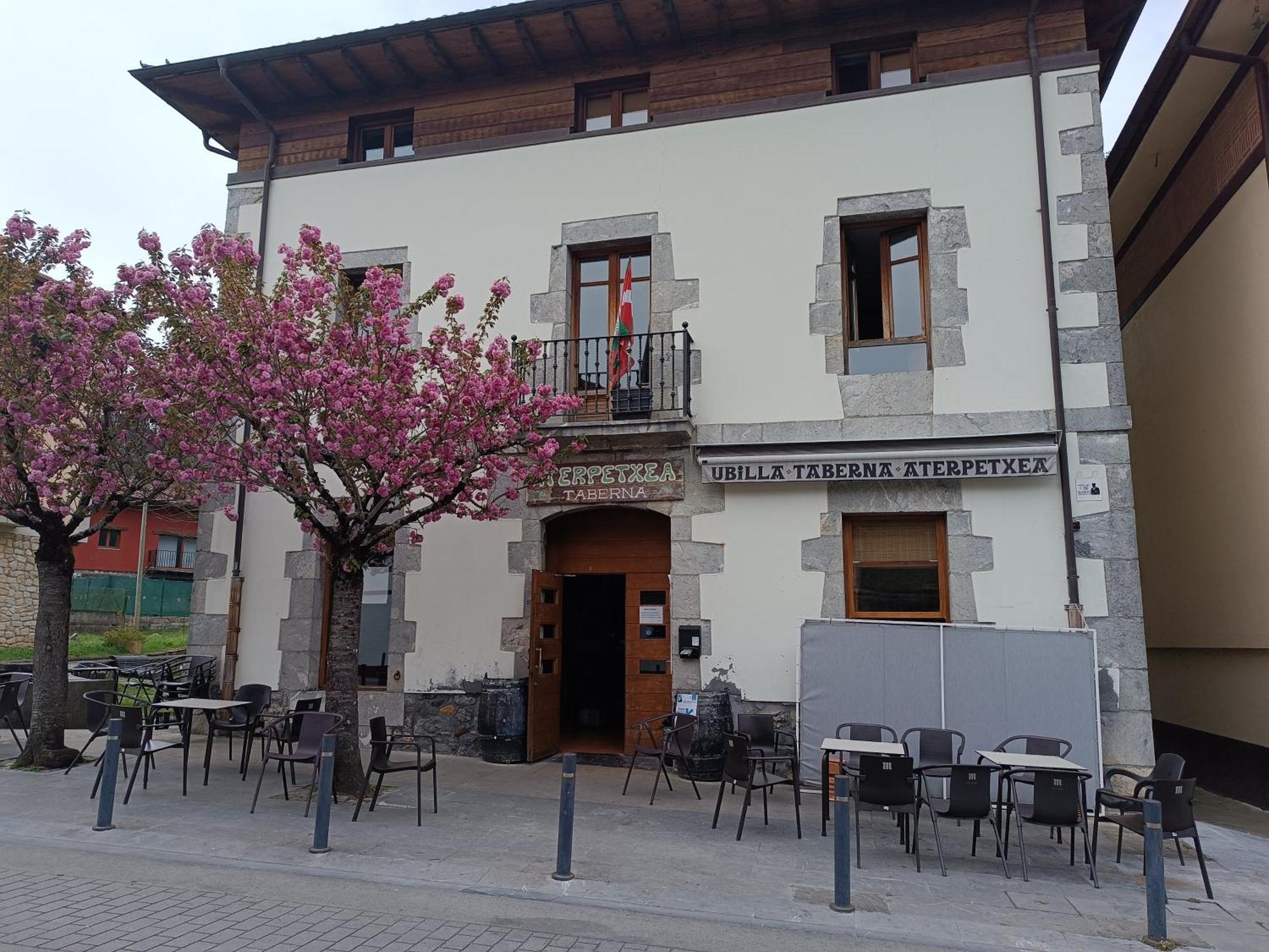 Ubilla Aterpetxea Pensión *