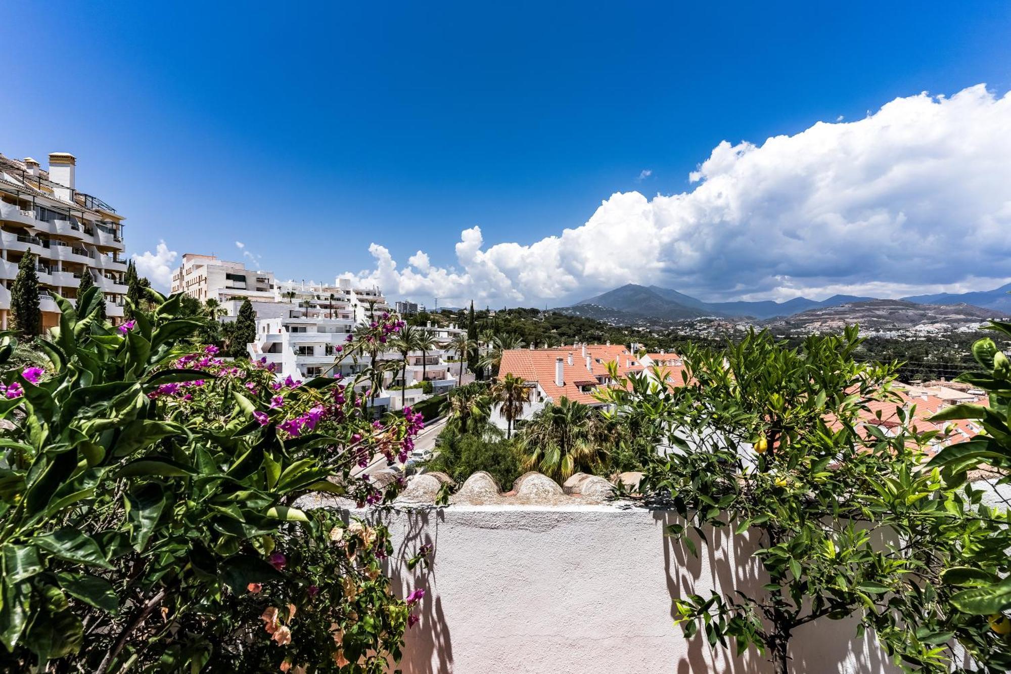 Molo Luxury Puerto Banus Hotel