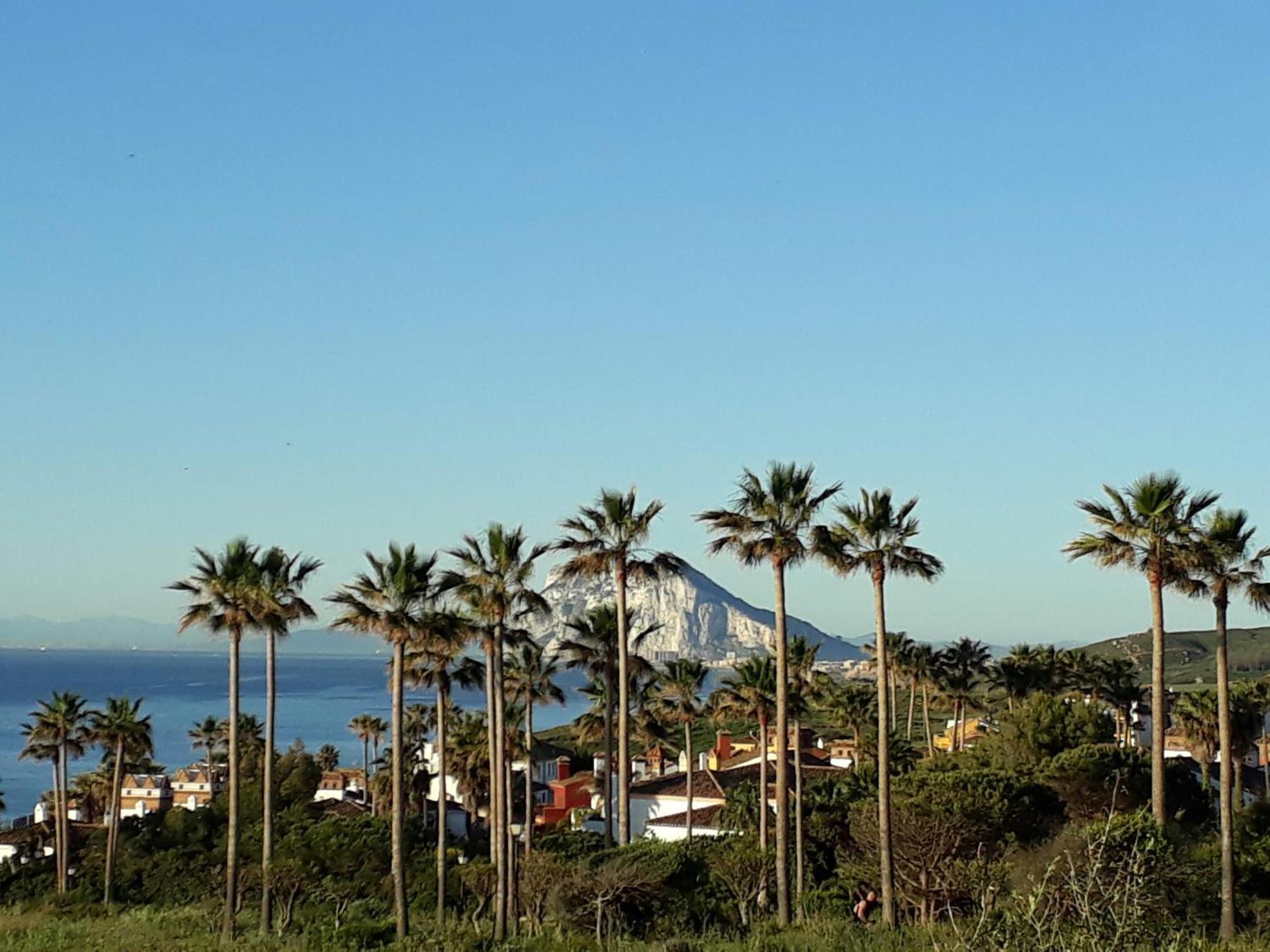 In - Sea & Golf View With Swimming Pool