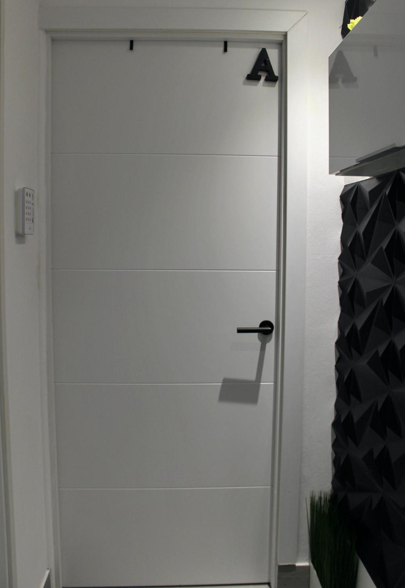 Work Apartment *
