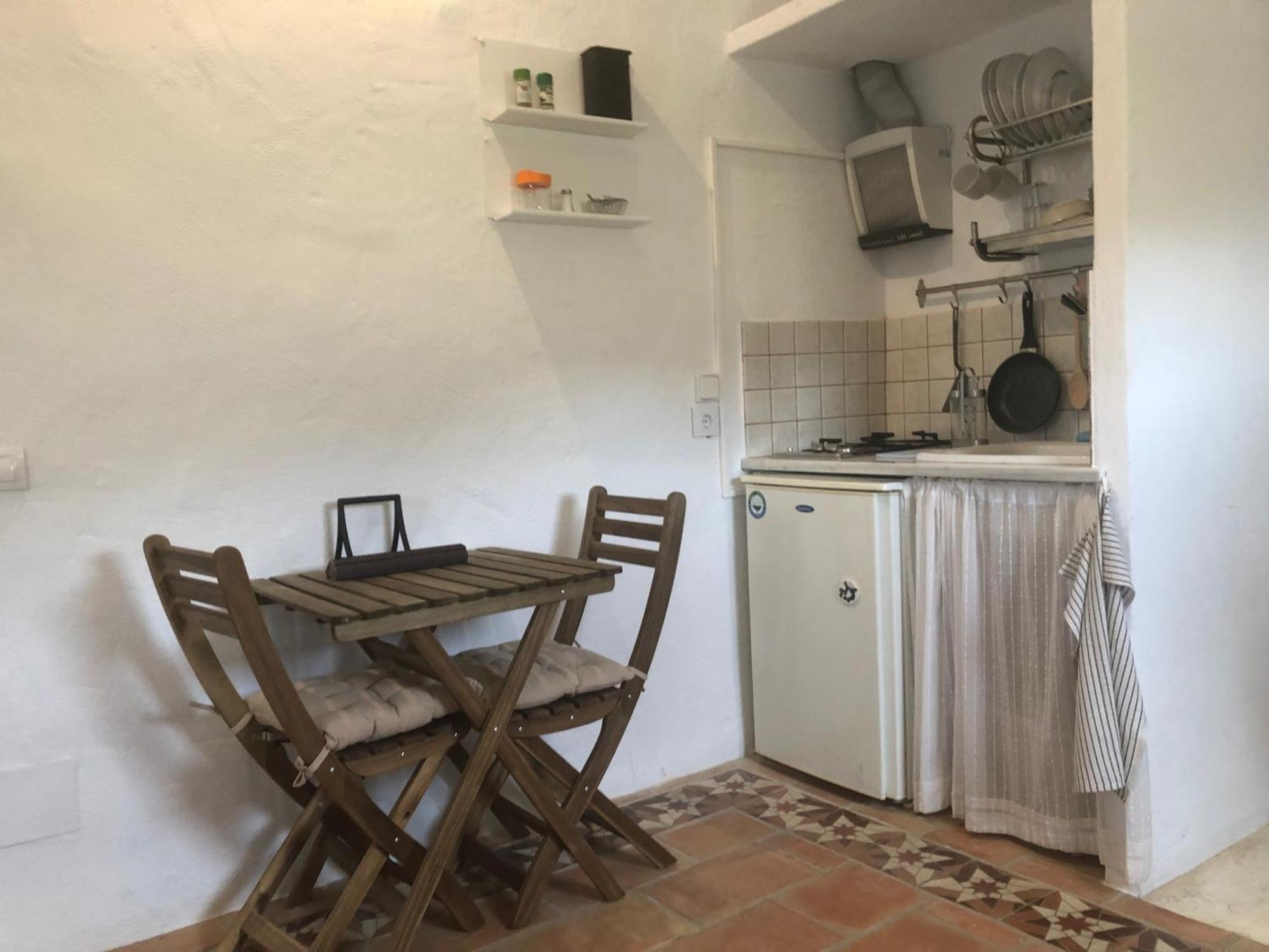 Estudio En Cortijo En Fernan Perez *