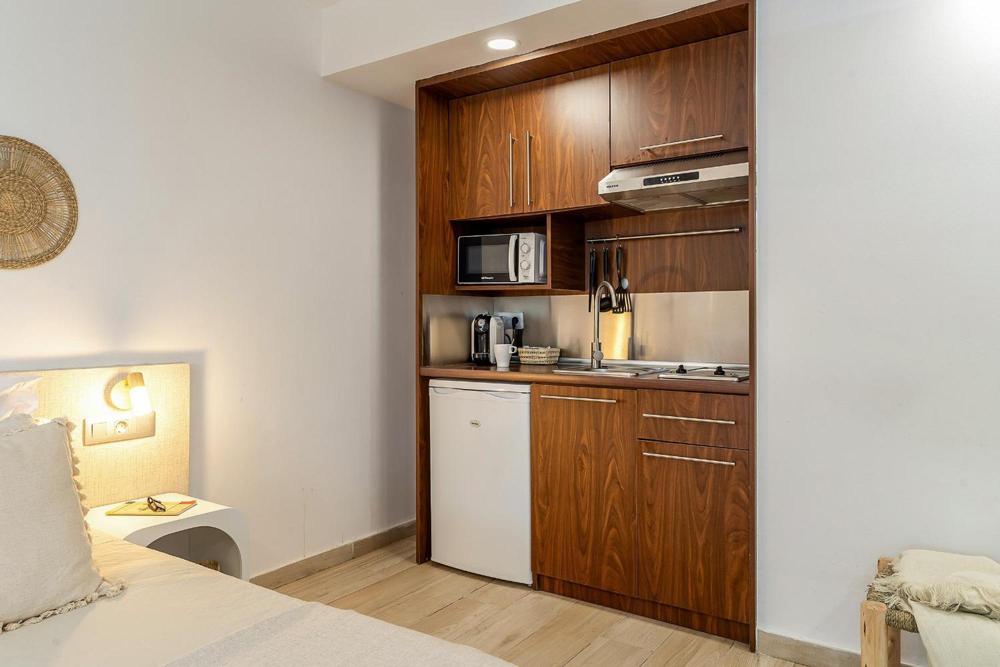 Centric Apartahotel Castelldefels