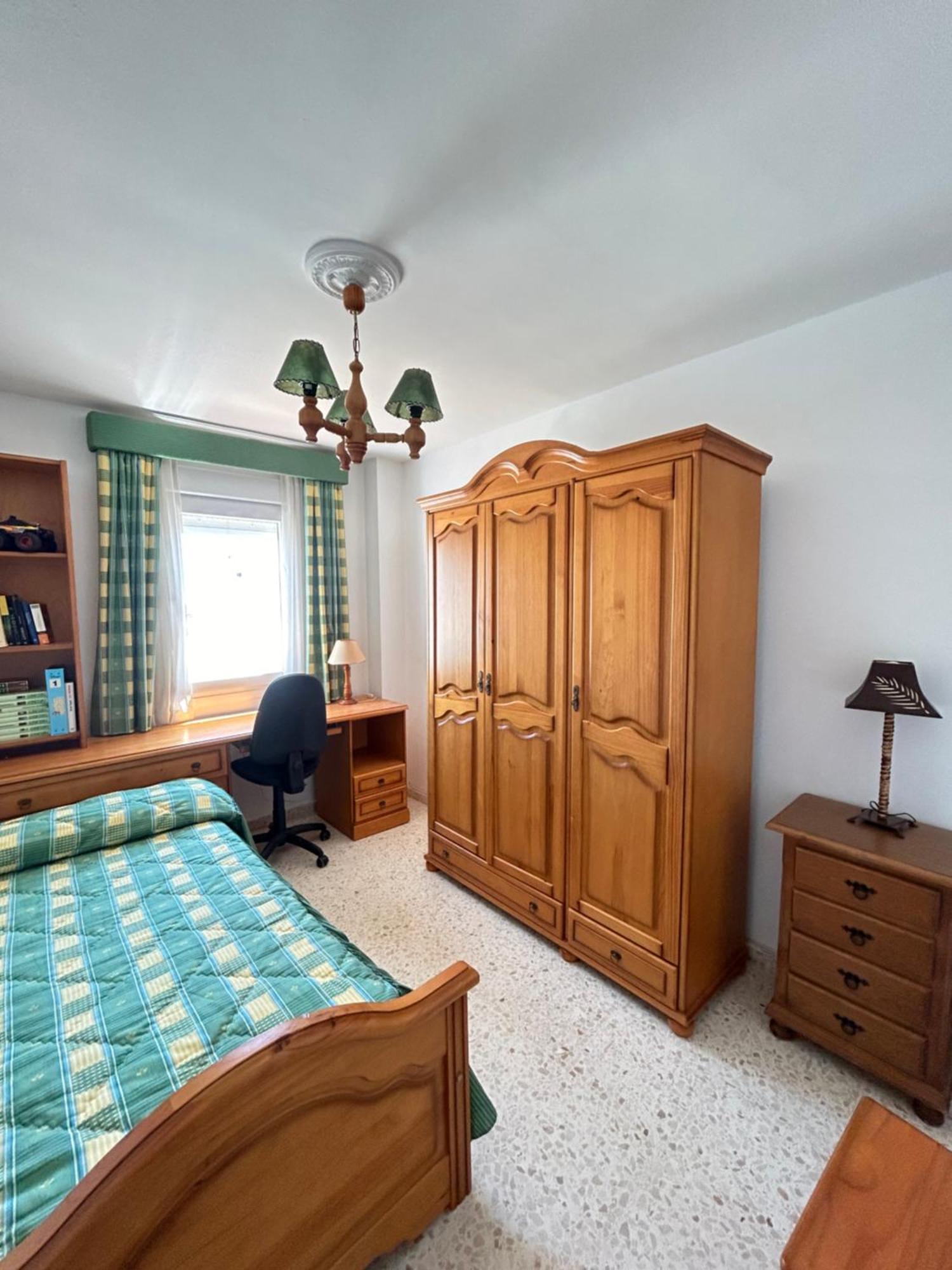 Piso De 3 Con Excelente Ubicación En Vejer Apartamento *