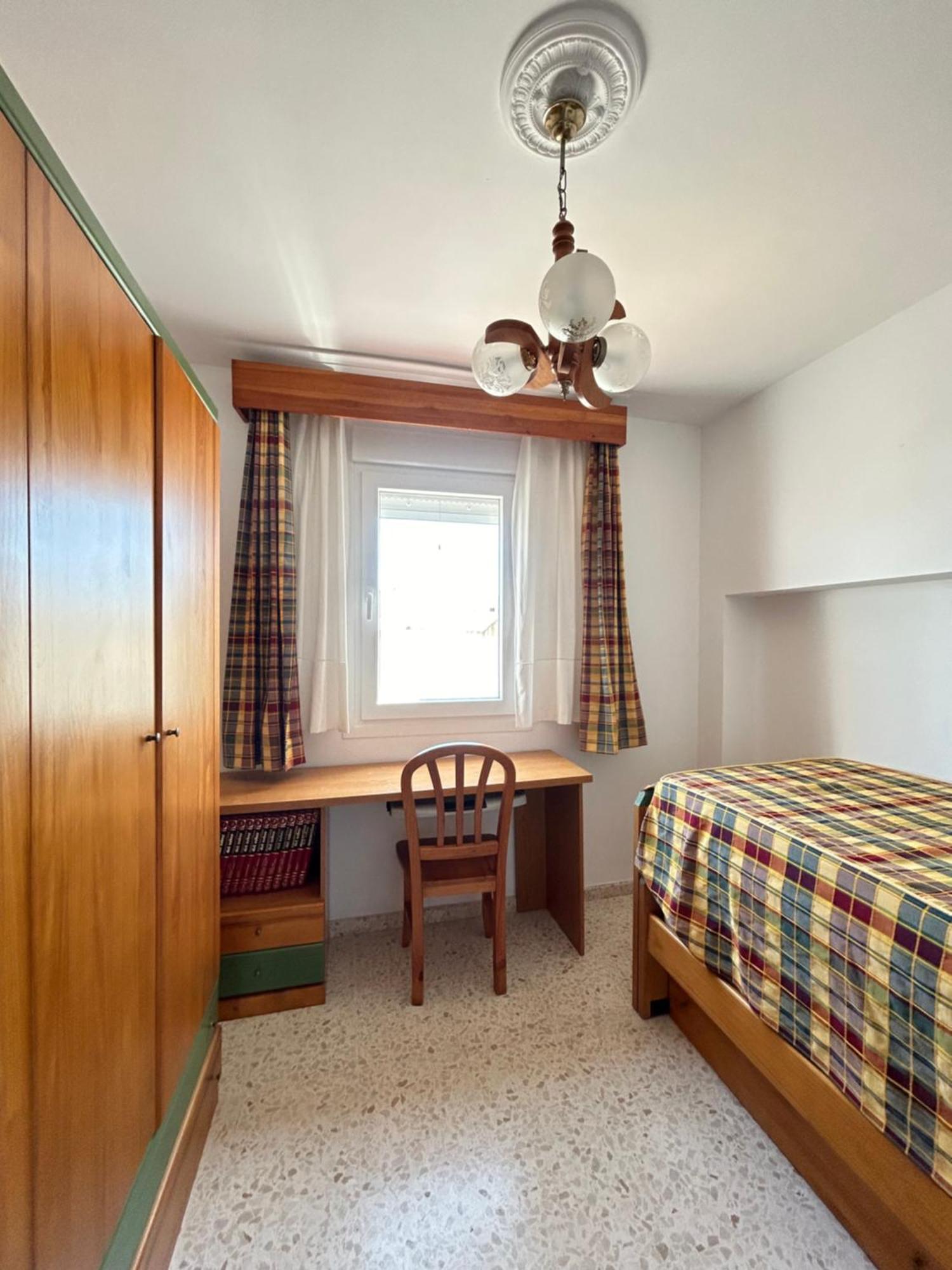 Piso De 3 Con Excelente Ubicación En Vejer Apartamento