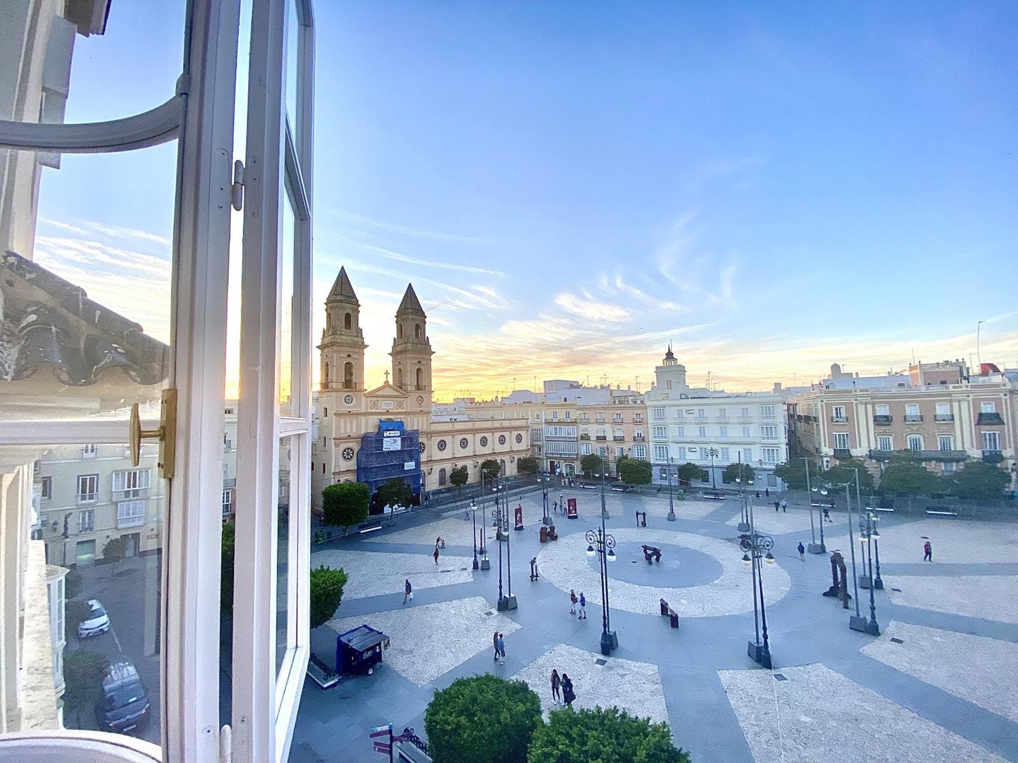 Inncadizpalacio Apolo Cádiz