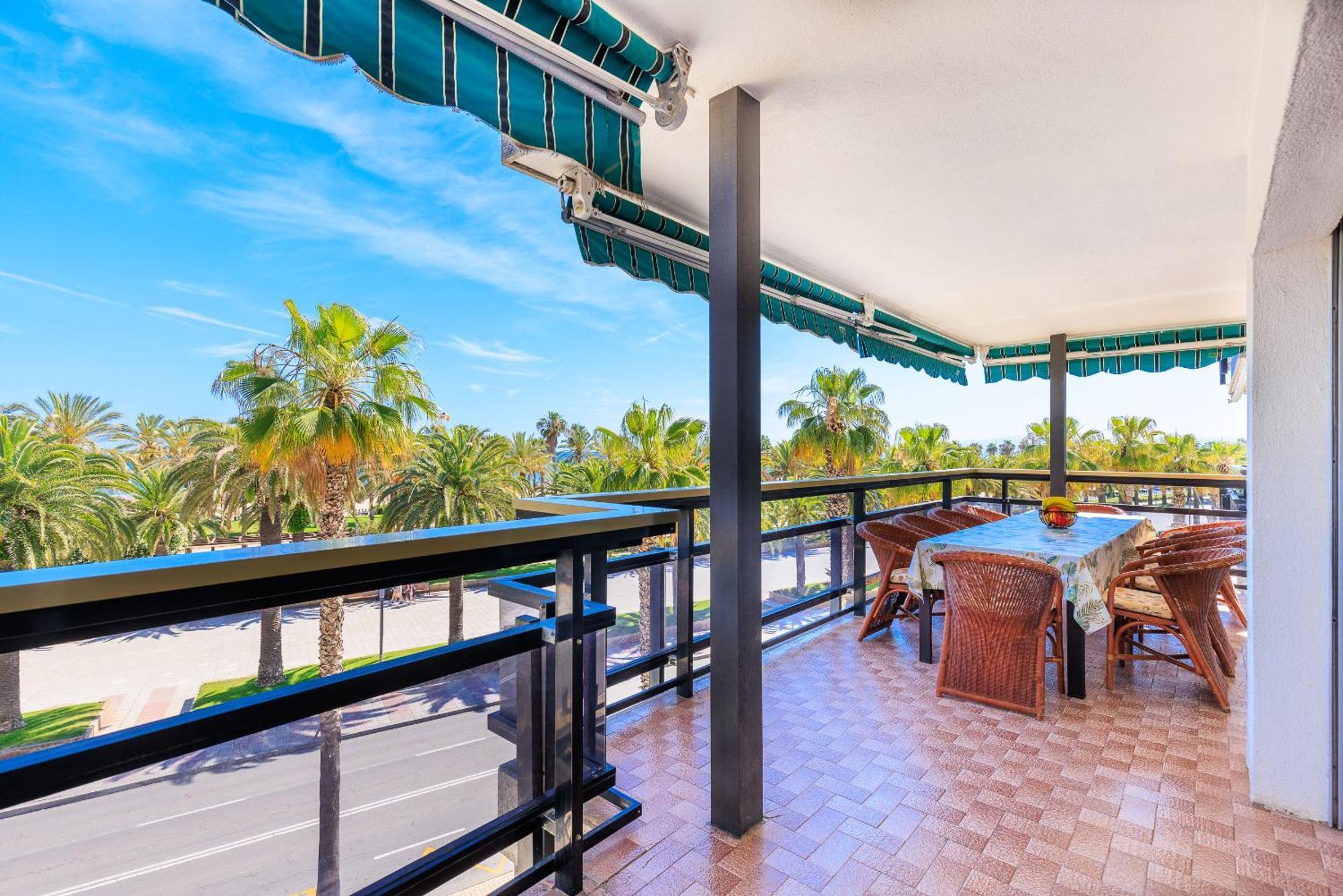Anagabu Beach Planetcostadorada Apartment *