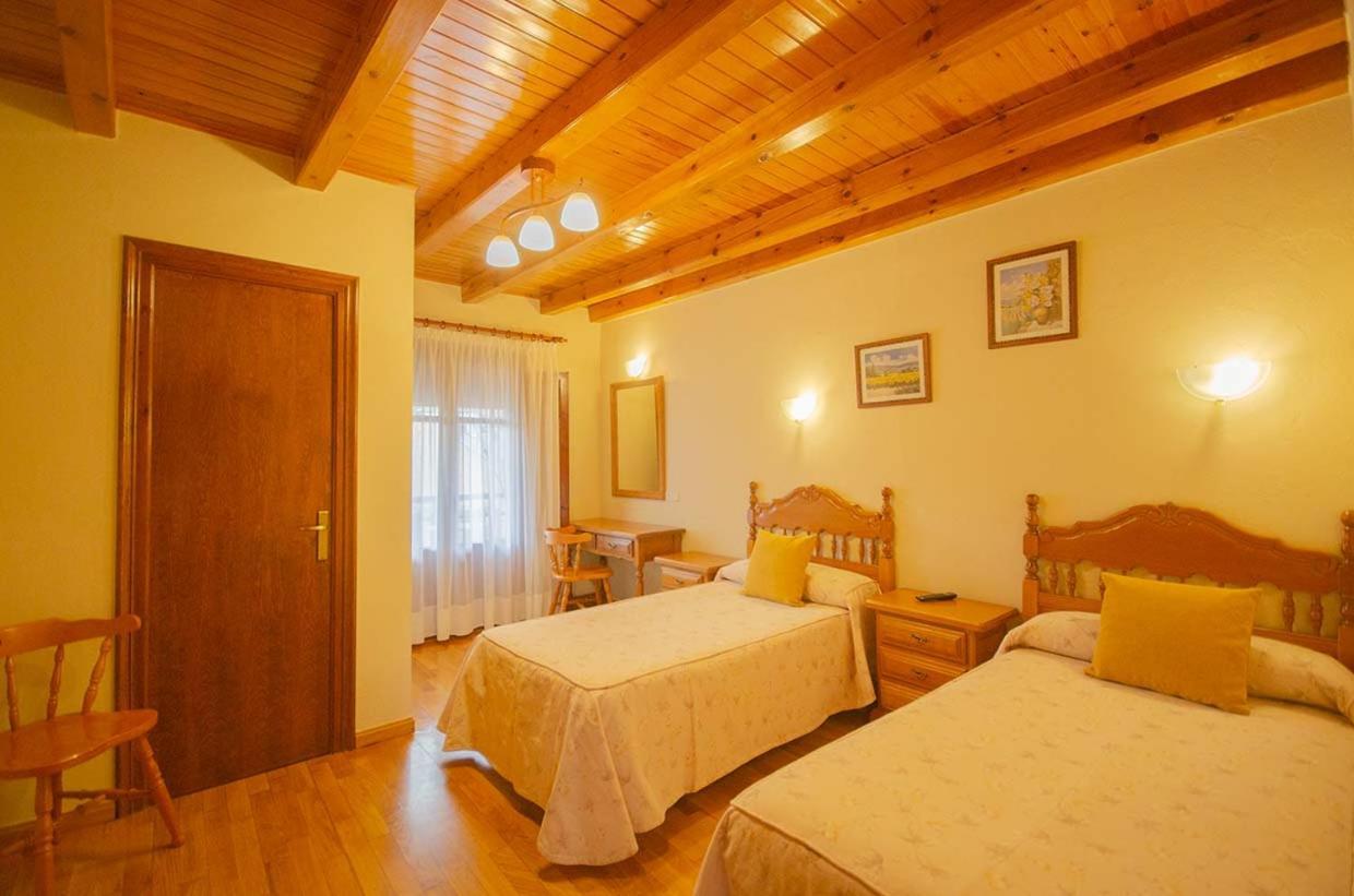 Hostal Noguera Pensión Llavorsí