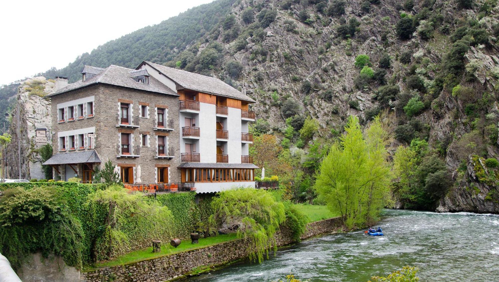 Hostal Noguera Pensión Llavorsí