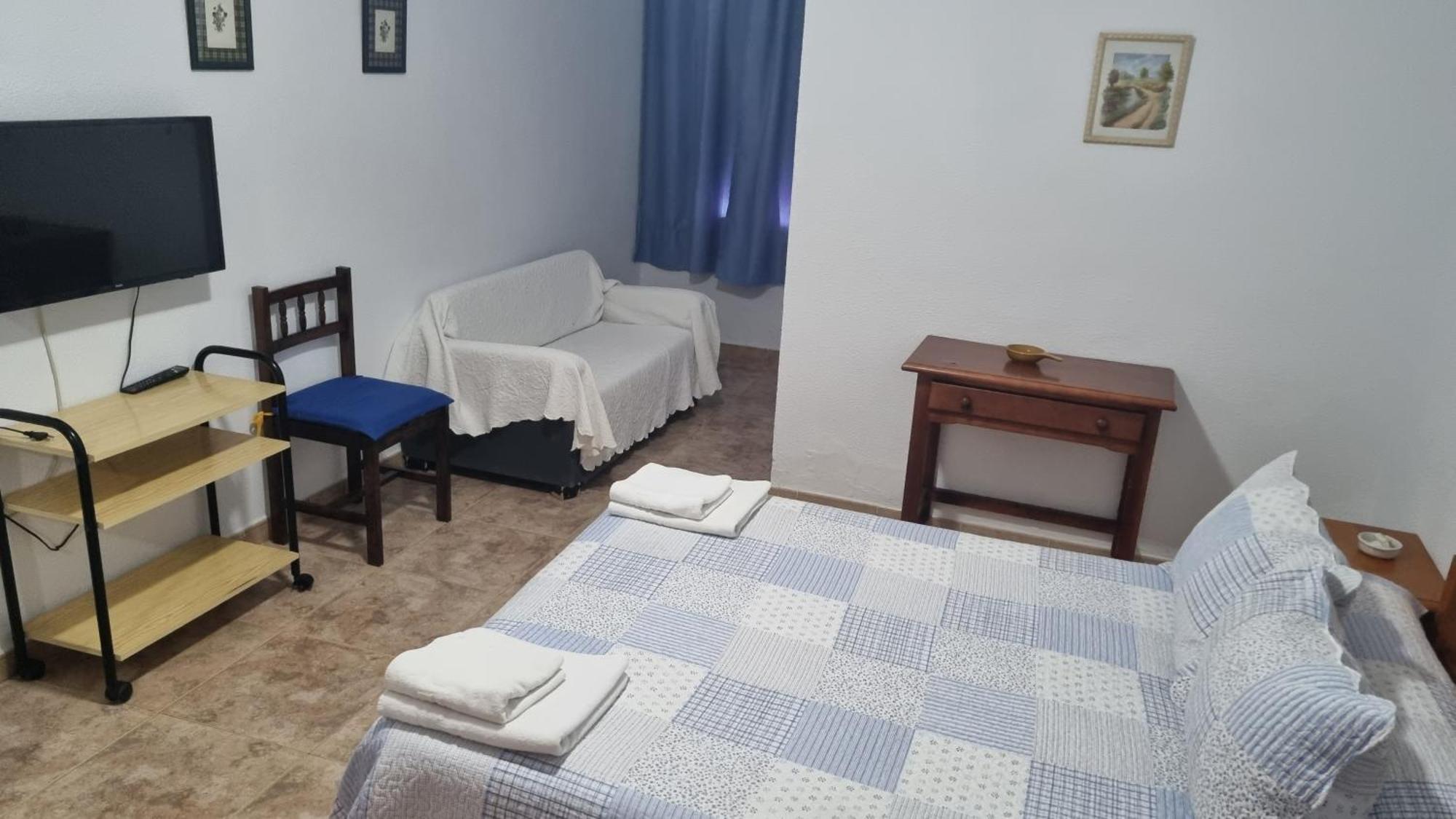 Canos Guest house *