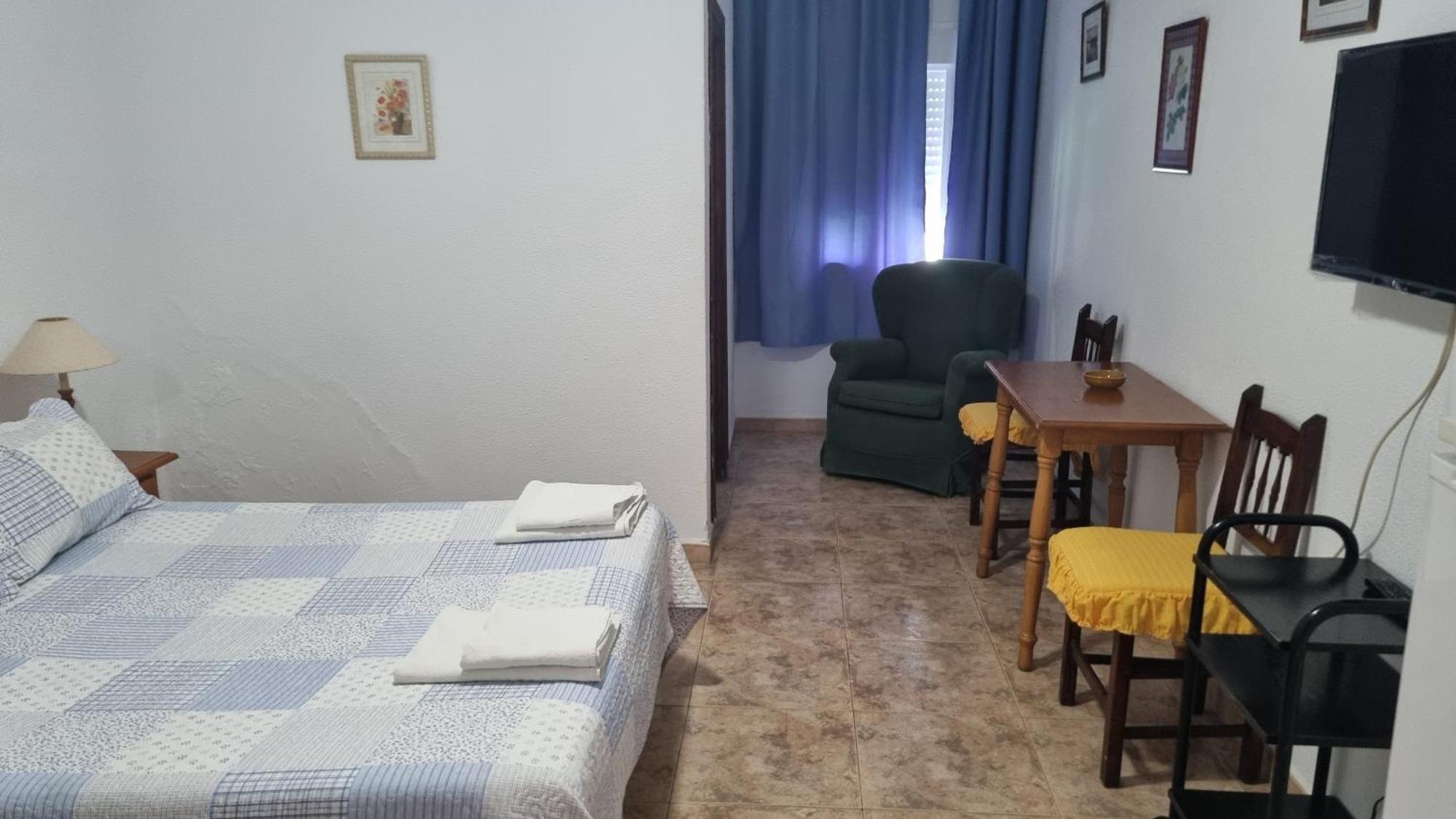 Canos Guest house *