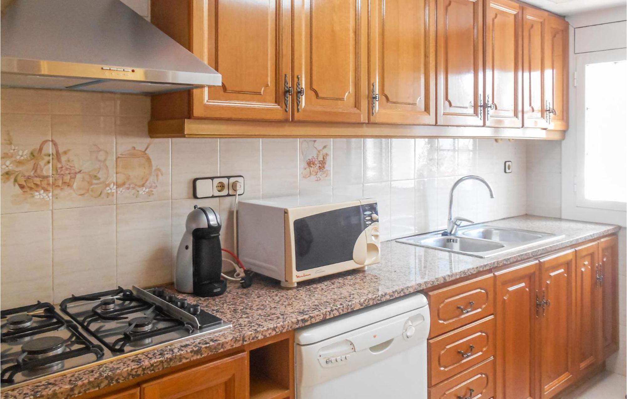 Apartment 2 Bedroom Amazing In Tossa de Mar