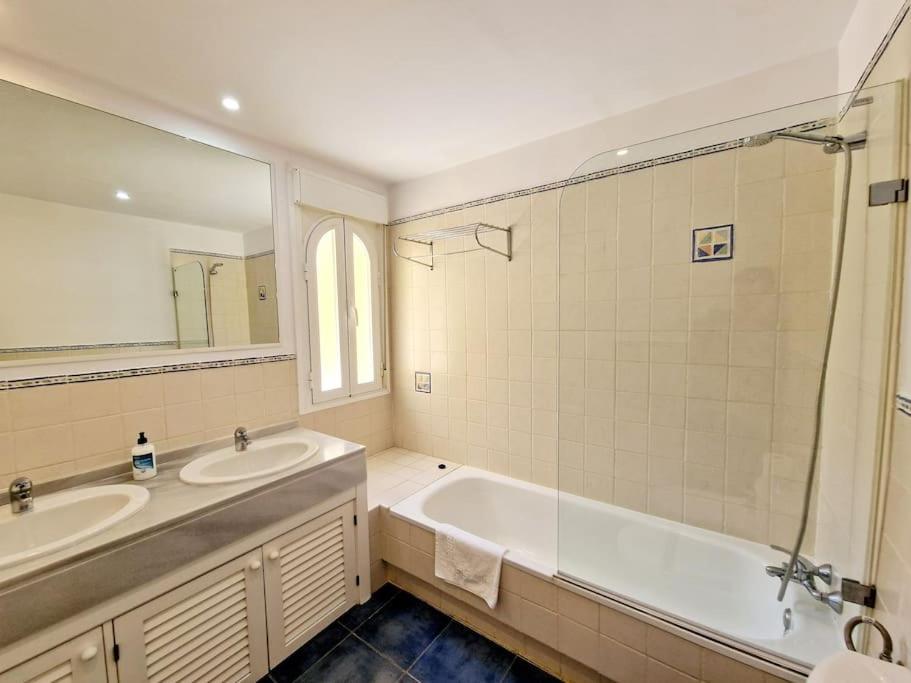 Apartamento Atalaya 3 Bedrooms *