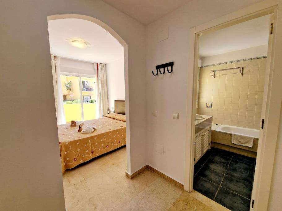 Apartamento Atalaya 3 Bedrooms *