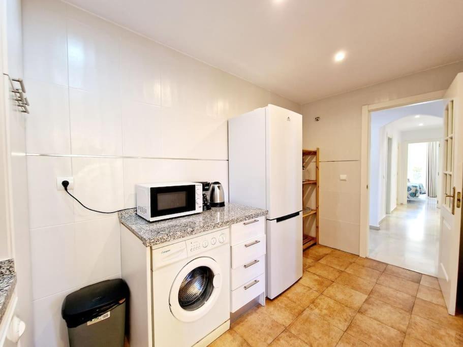 Apartamento Atalaya 3 Bedrooms *
