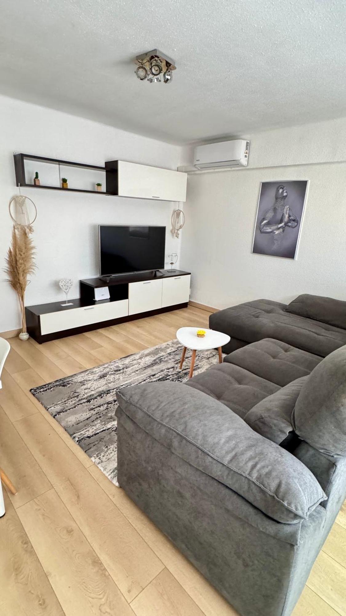 Aly Apartamento *