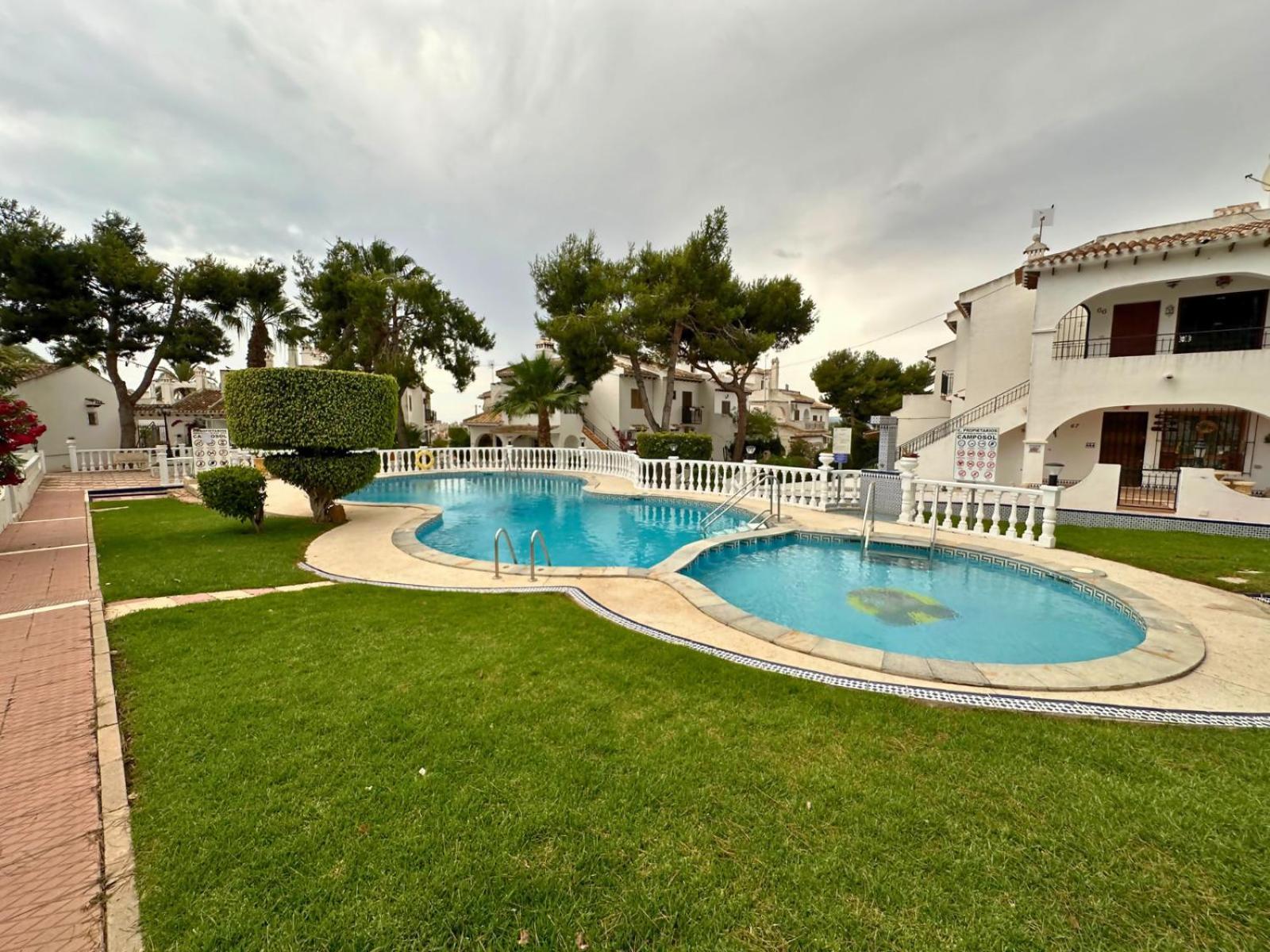 Ancora 4 En Urbanizacion Con Piscina Torrevieja