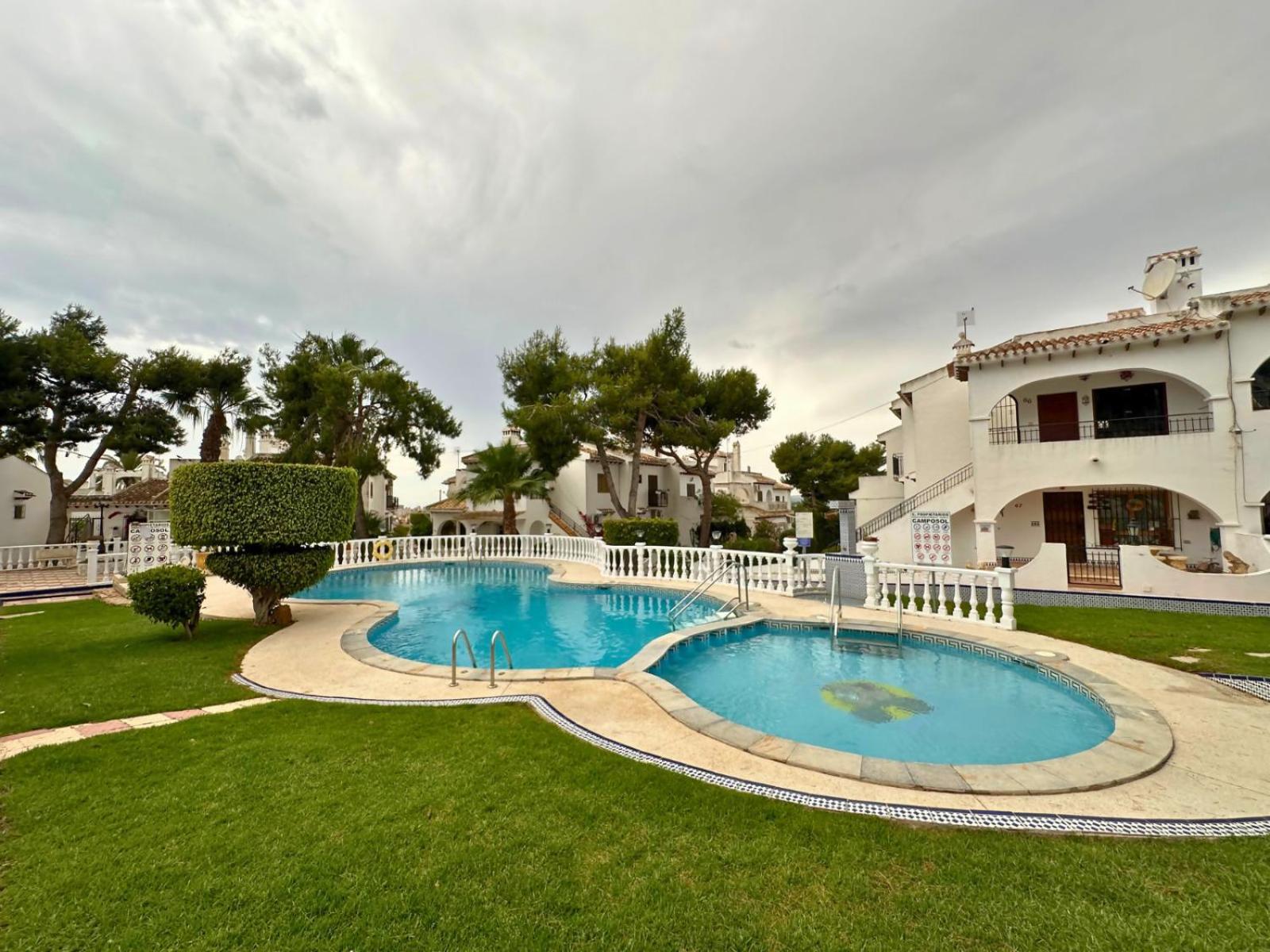 Ancora 4 En Urbanizacion Con Piscina Сasa de vacaciones Torrevieja