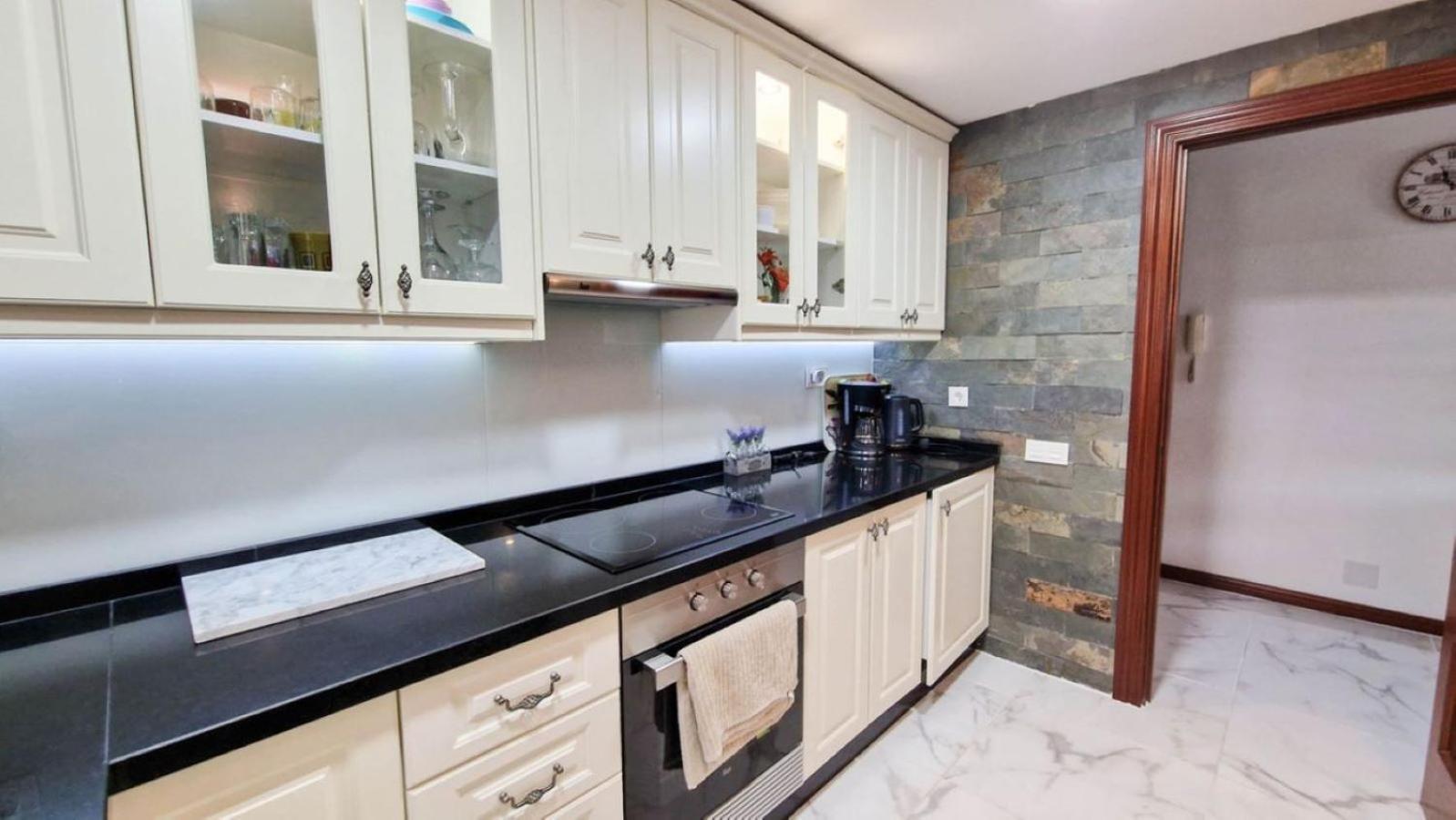 Duquesa Port Apartment *