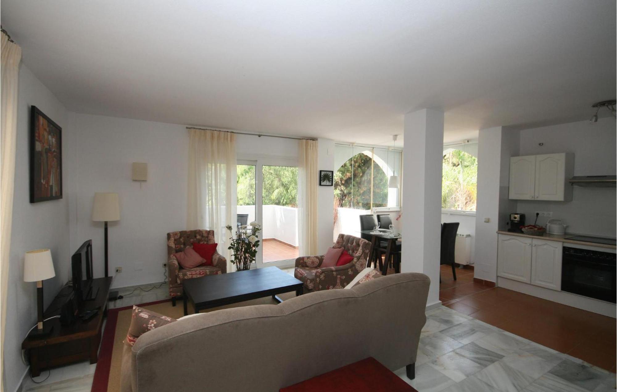 Lovely In Marbella-las Chapas Apartamento Marbella