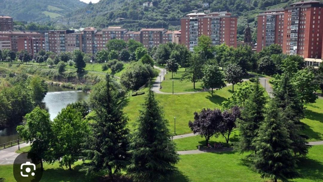 1 Con Vistas *