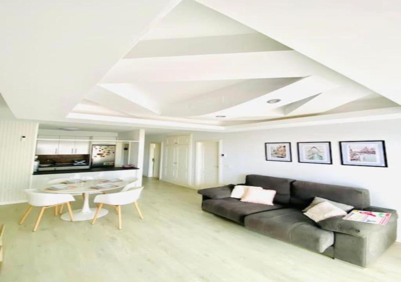 Enjoy Sunsets At Fully Equipped 2br Oceanside View By Aqua Vista Tenerife Costa Adeje (Tenerife)