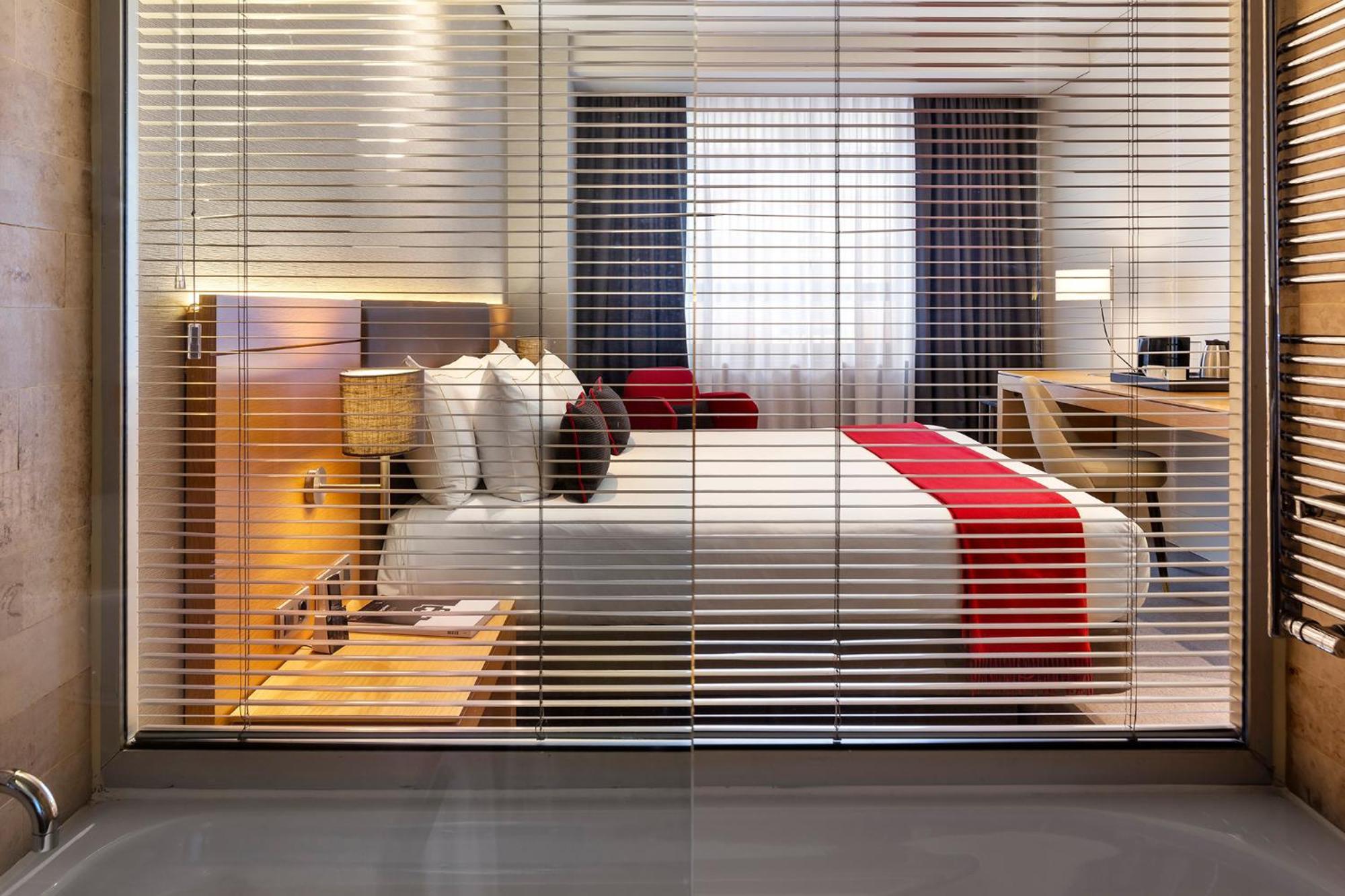 The Artist Grand Of Art Hotel