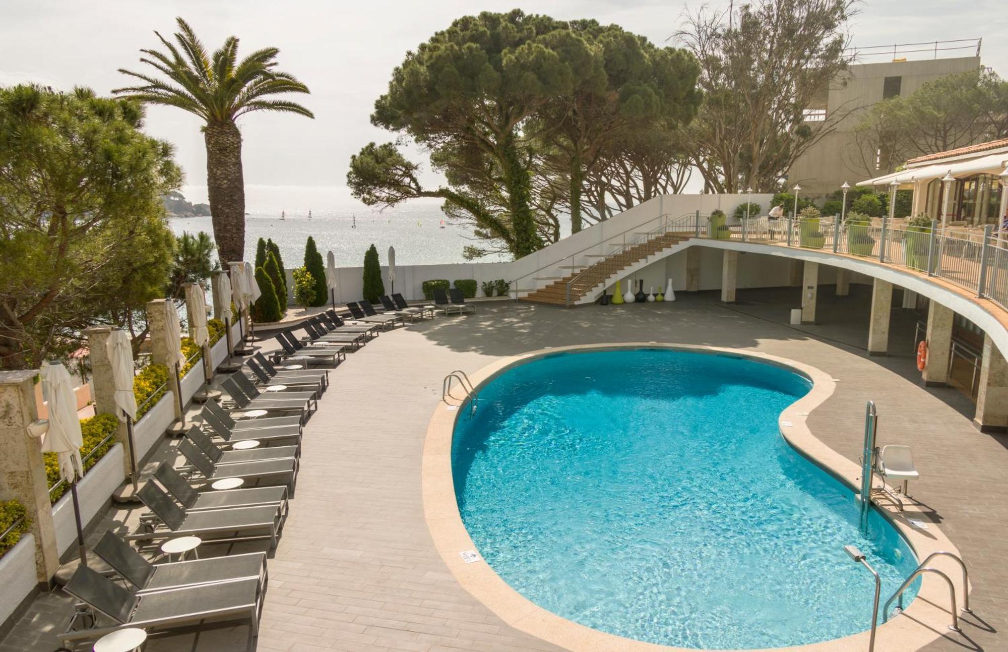 Ilunion Caleta Park 4* Sant Feliu de Guixols