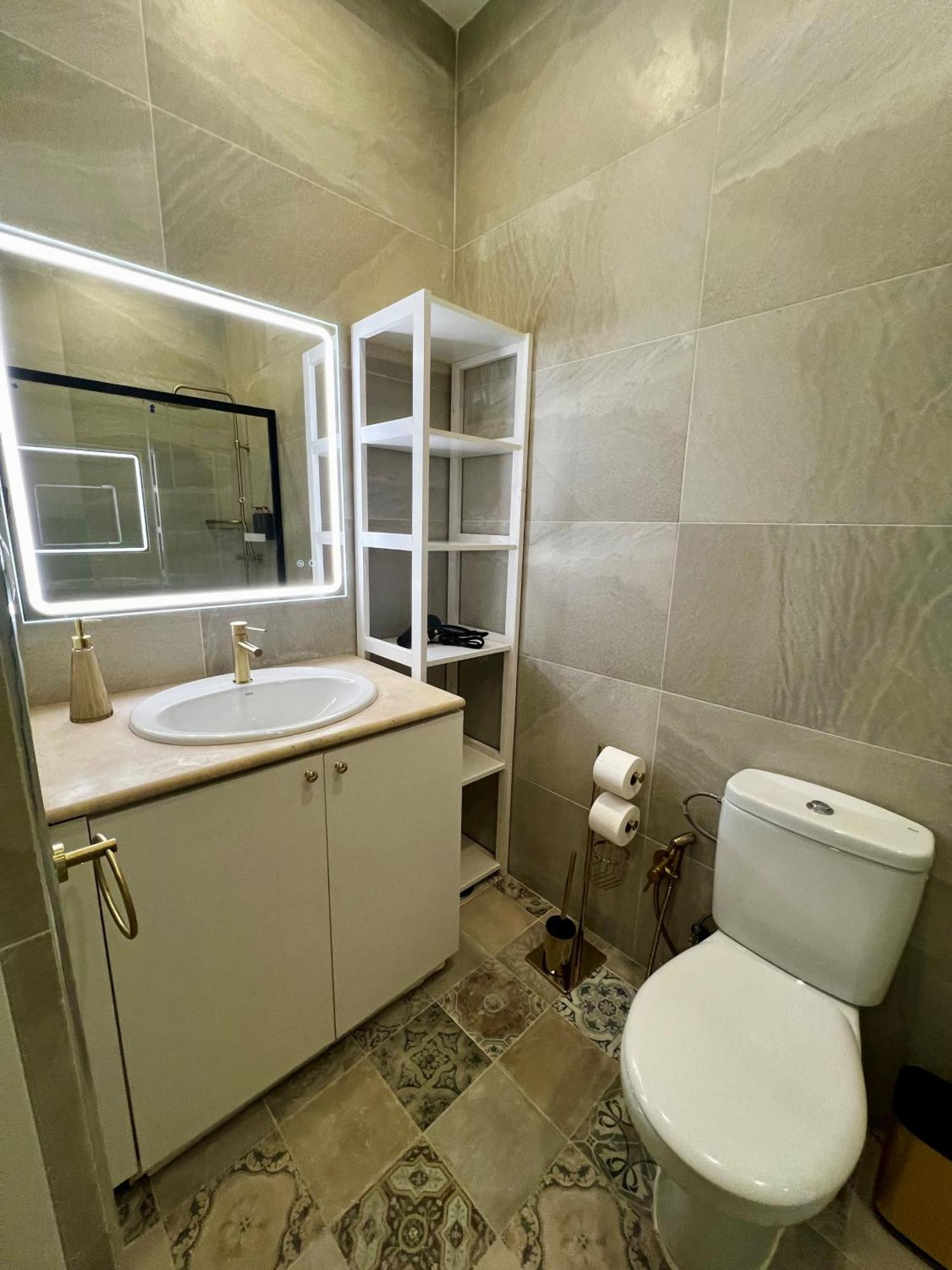 Apartamento Casa Naty, Espacioso Renovado En El Centro De *