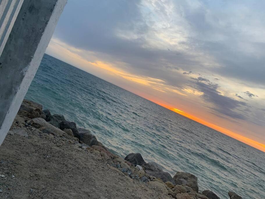 A 2 Metros De La Playa *
