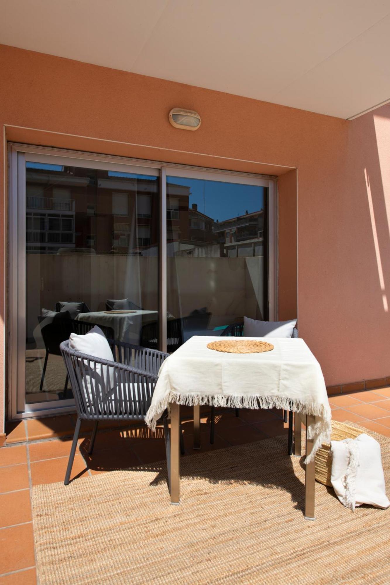 Centric Apartahotel Castelldefels