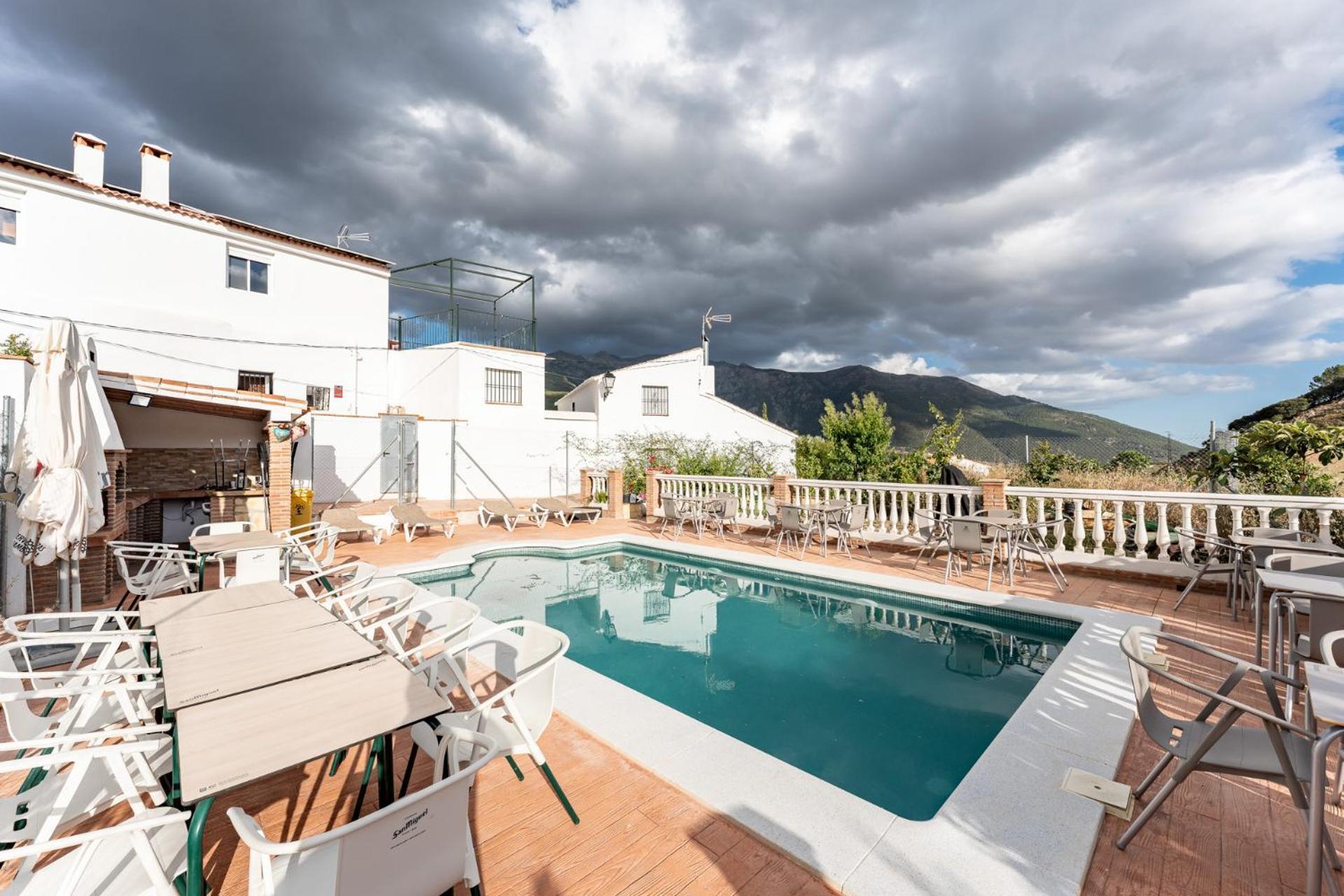 Malagasuite Rural Chalet Alcaucin