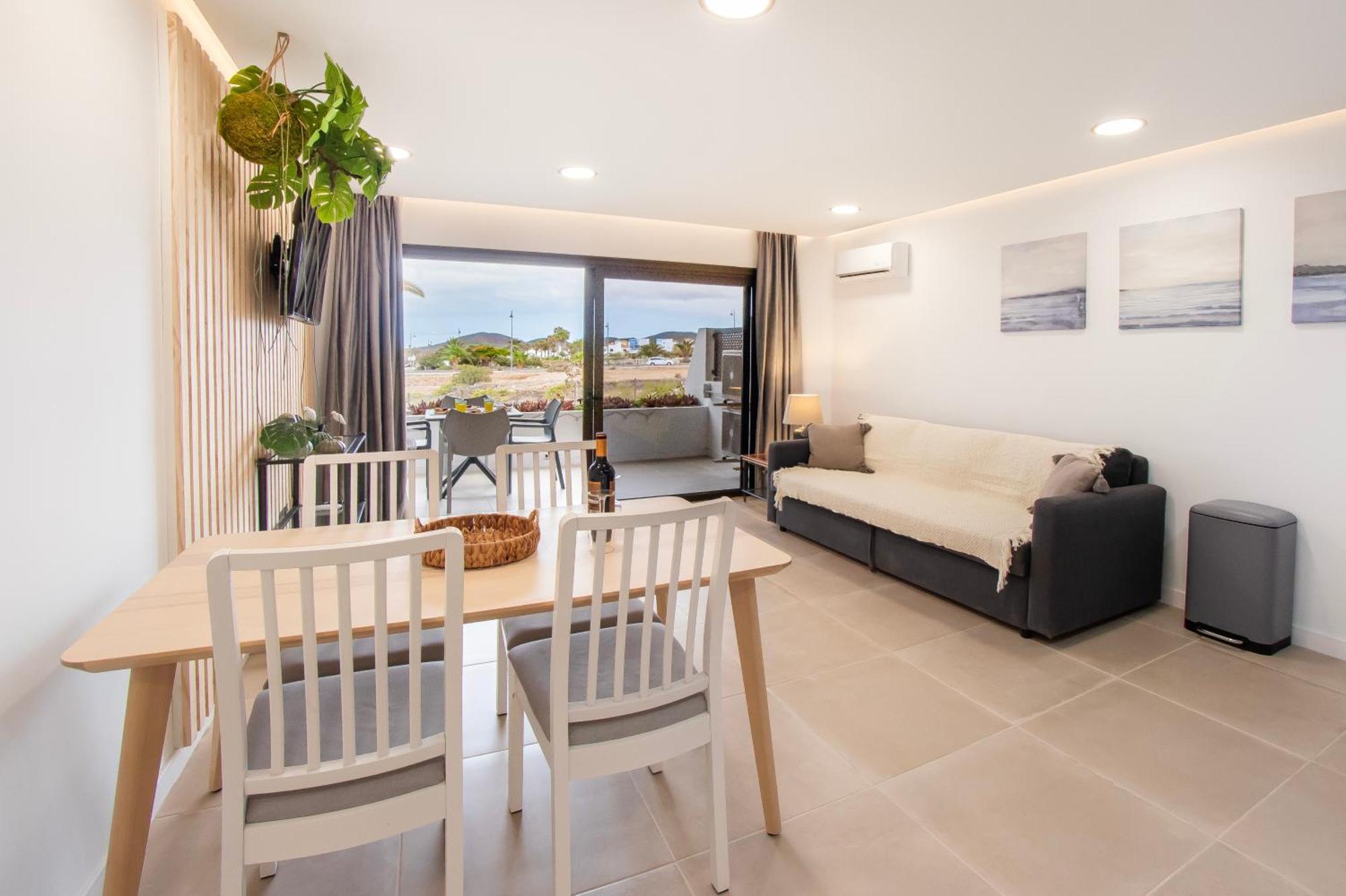 Newly Renovated, Luxurious With A Heated Pool, 259 *
