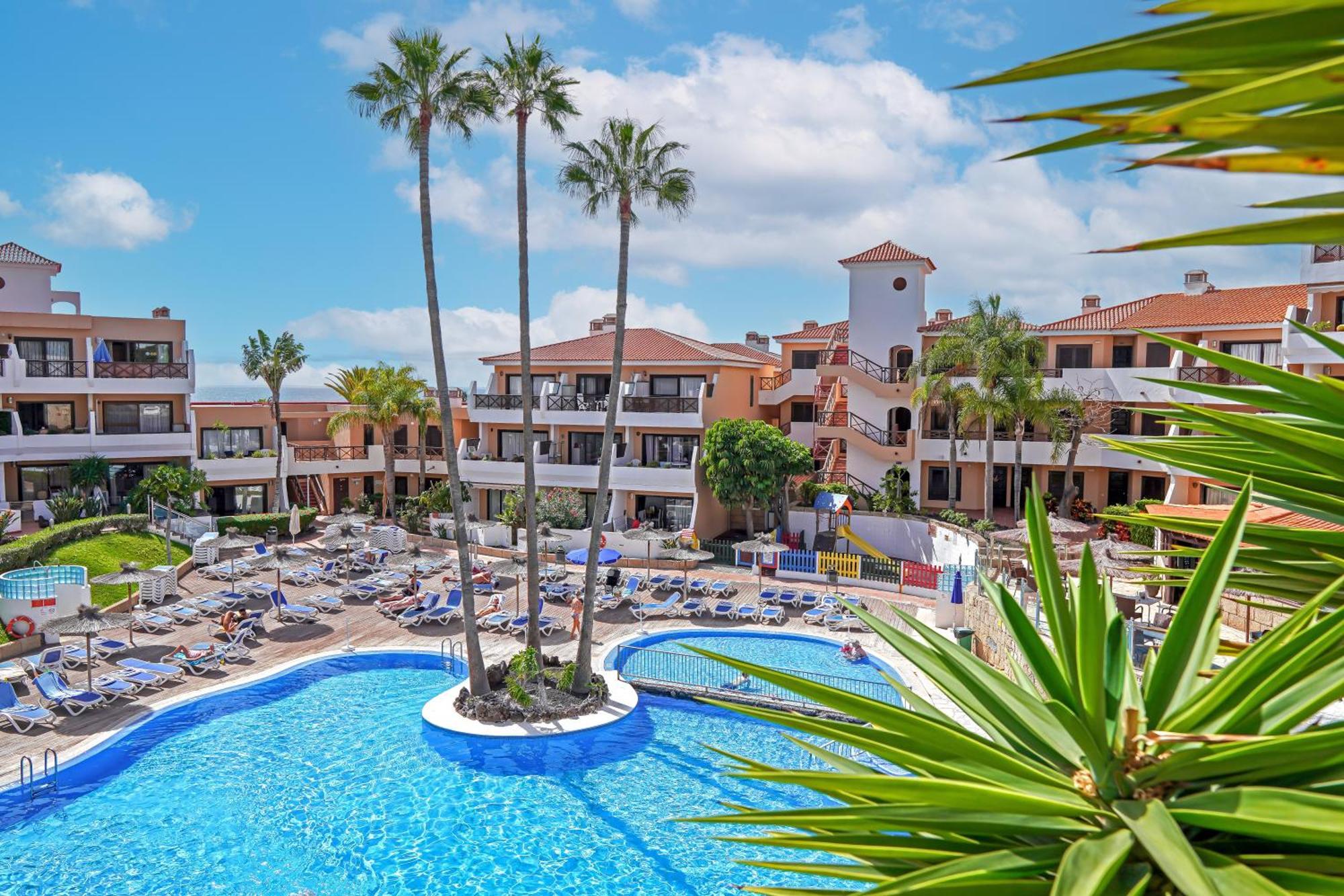 Newly Renovated, Luxurious With A Heated Pool, 259 * San Miguel de Abona