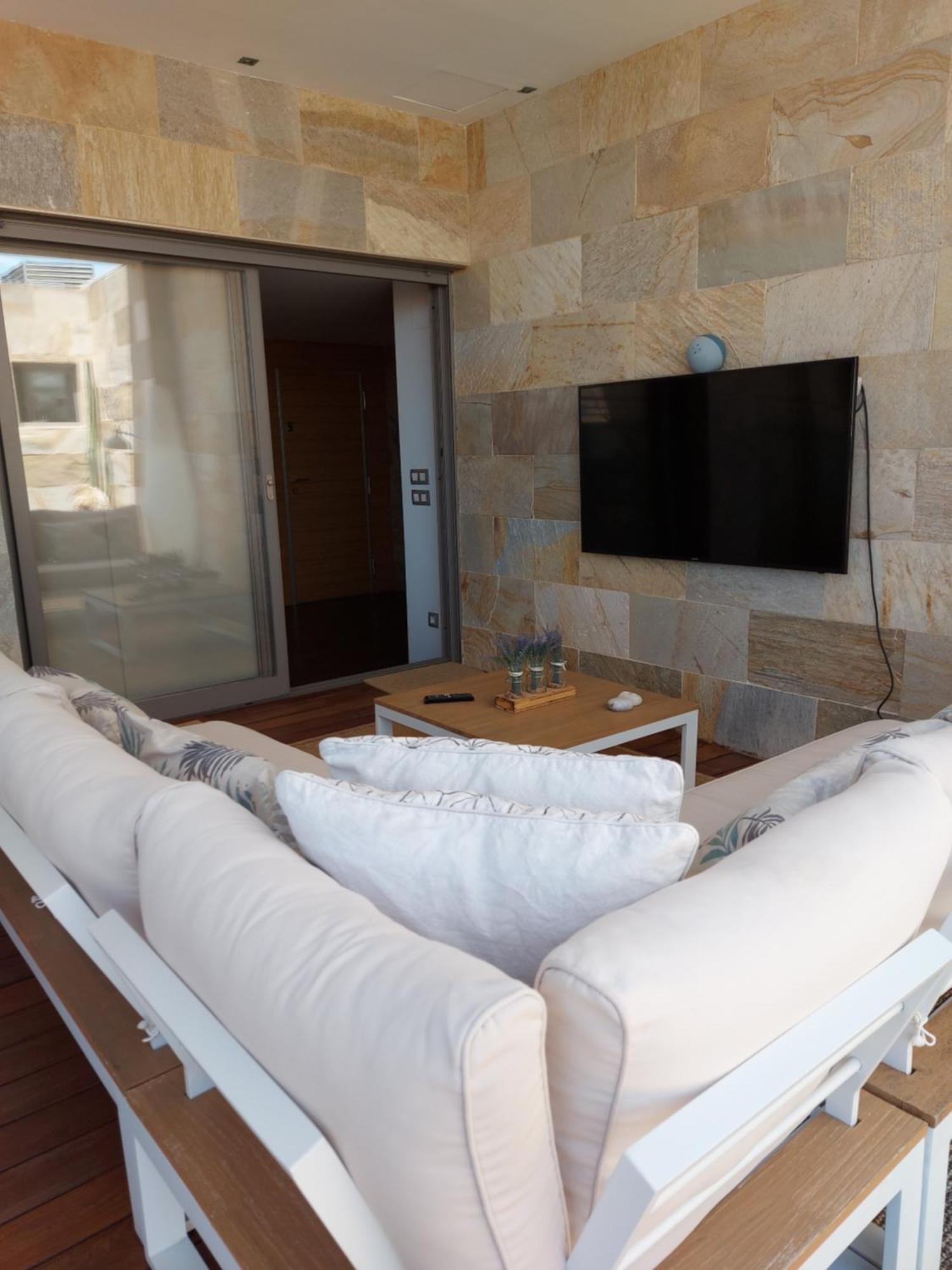 Atico De Lujo Con Jacuzzi Climatizado En Terraza Apartamento *