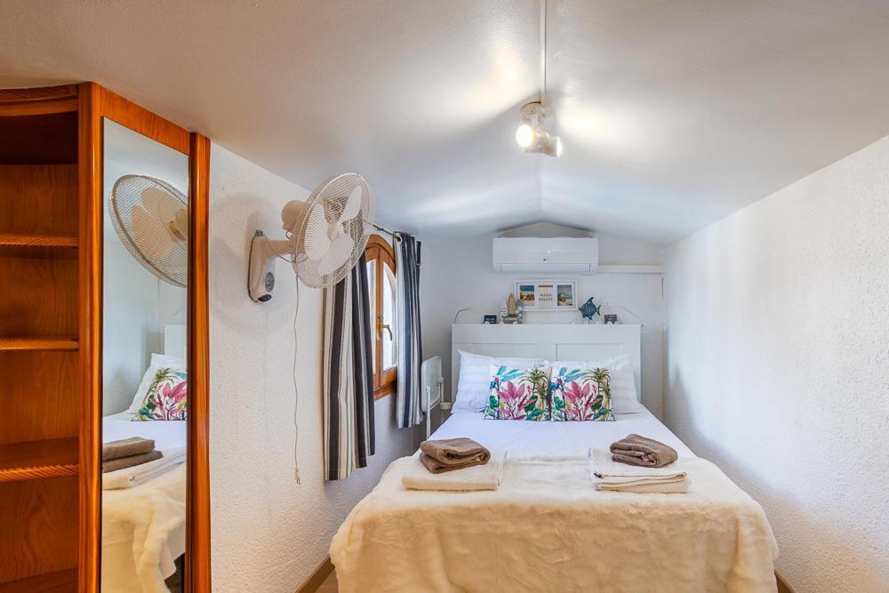 Apartment Gorgeous, Sunny With Mountain Views *