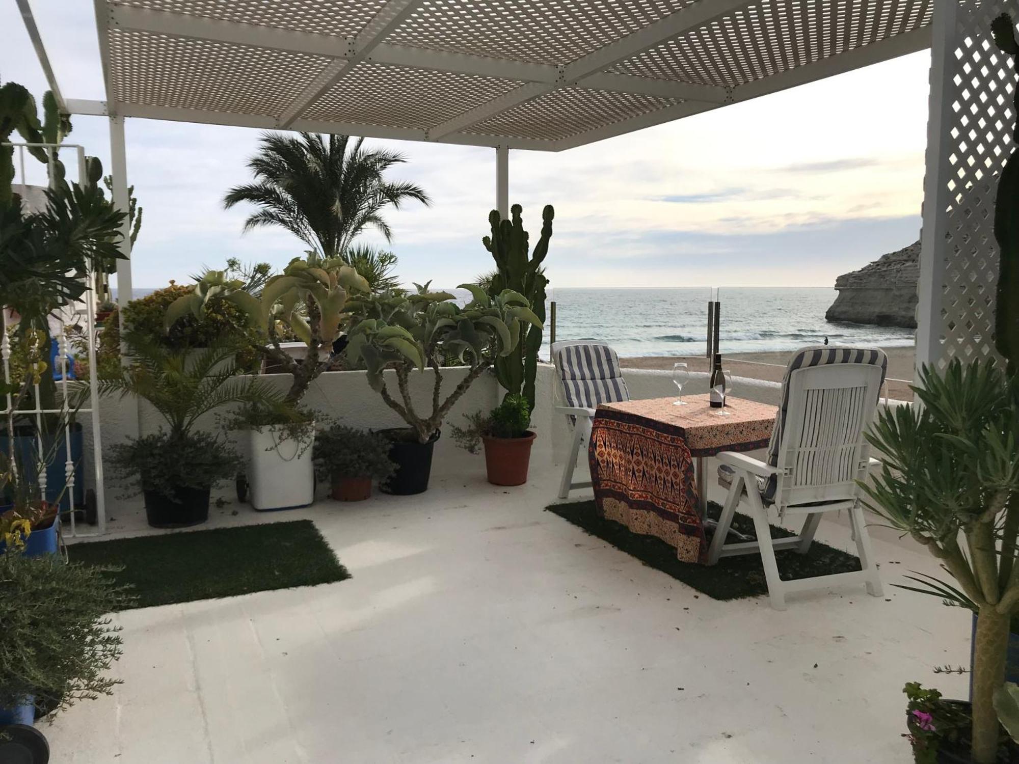 El Jardin Del Camaleon * Agua Amarga (Almeria)