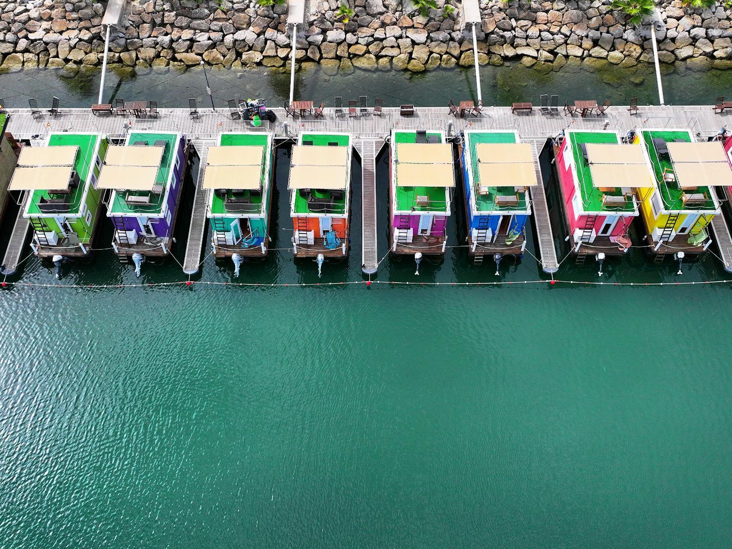 Boat Haus - Mediterranean Experience Hotel en barco La Línea de la Concepción