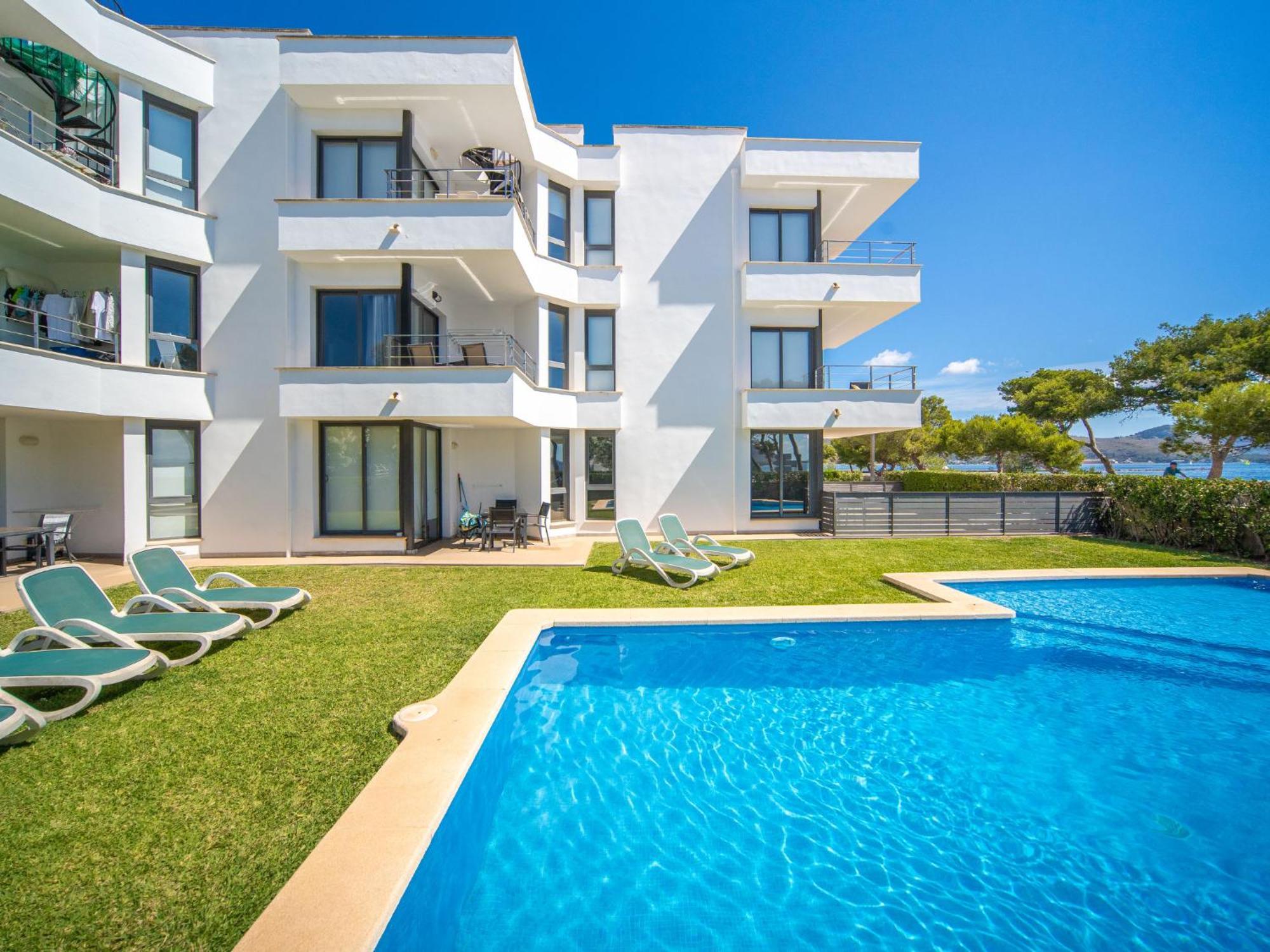 Oratge Views By Interhome *