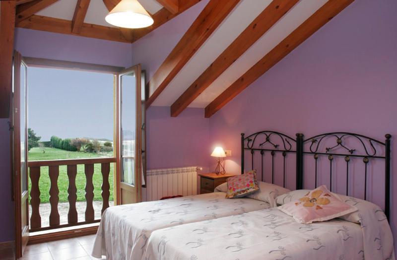 Rurales Los Pontigos Country house El Franco