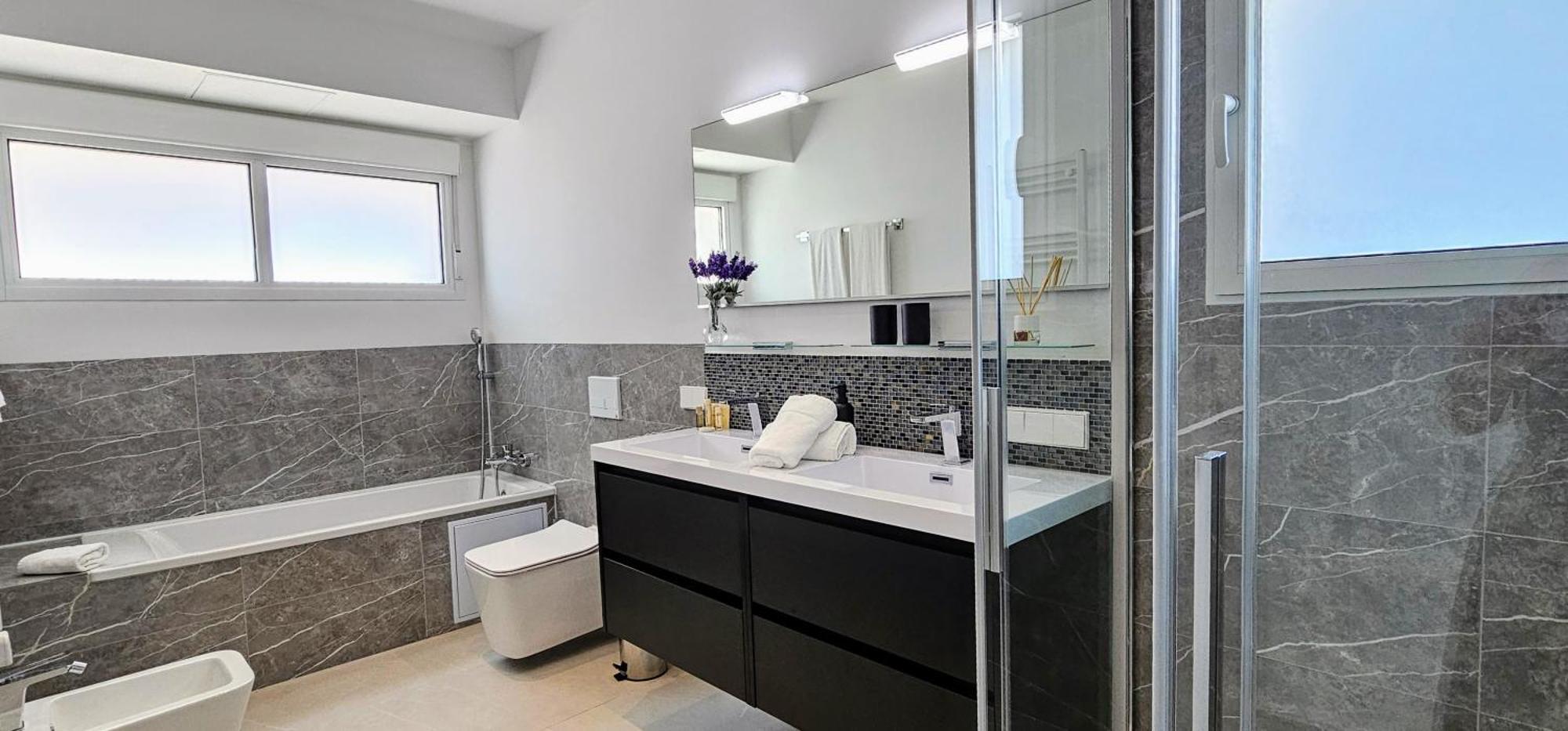 6 Bedrooms New Luxury With Private Pool And Jacuzzi * Marbella