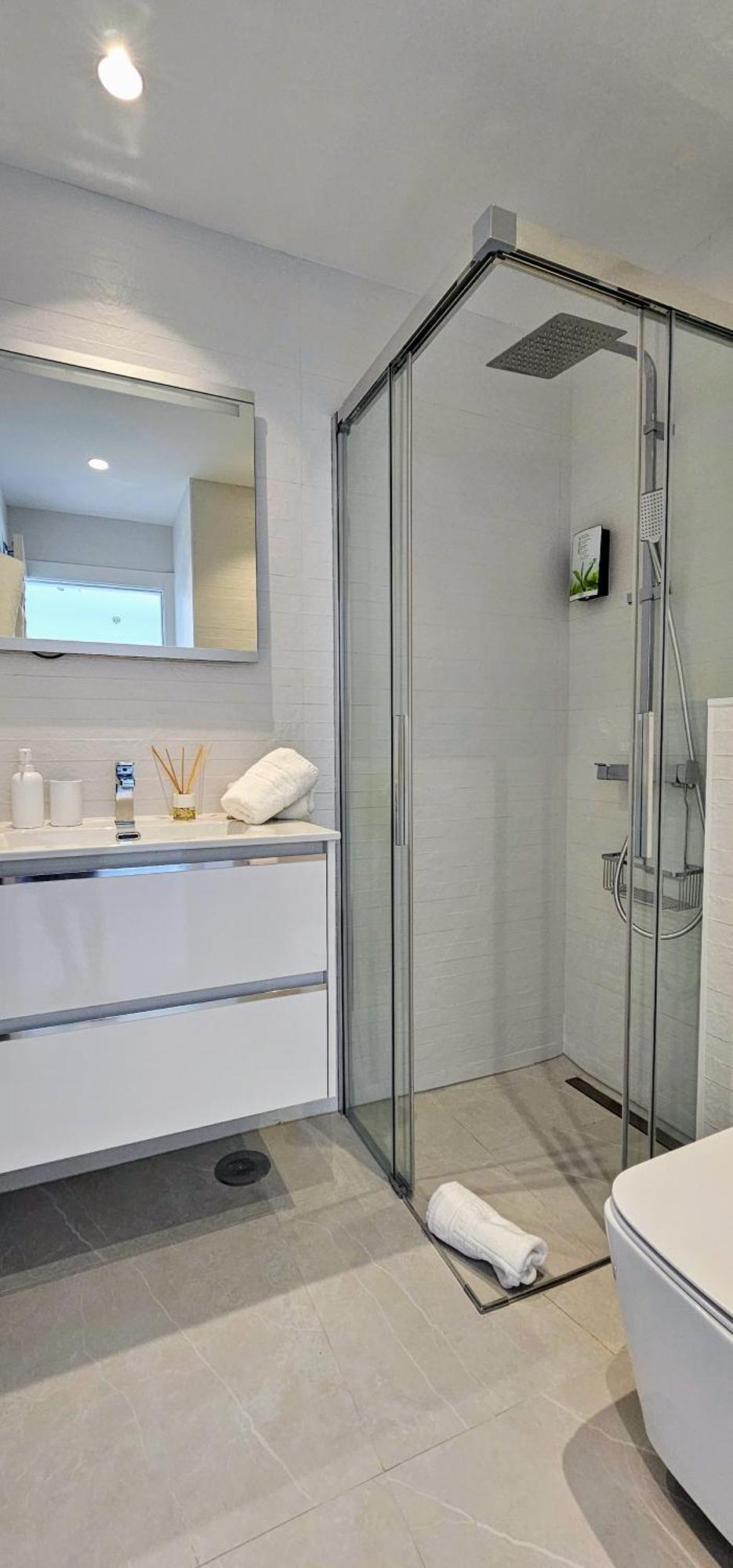 Villa 6 Bedrooms New Luxury With Private Pool And Jacuzzi *