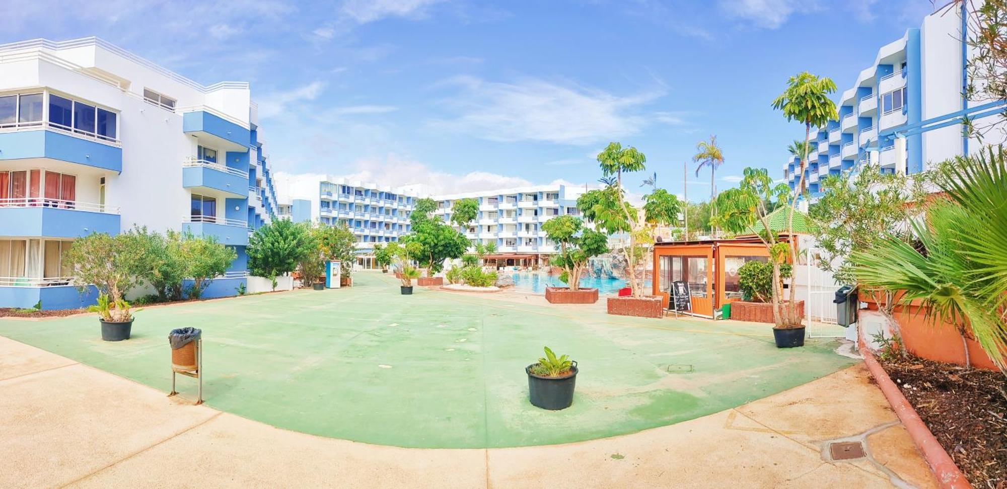 Park Con Piscina, Bar, Wifi, Parking Apartment *