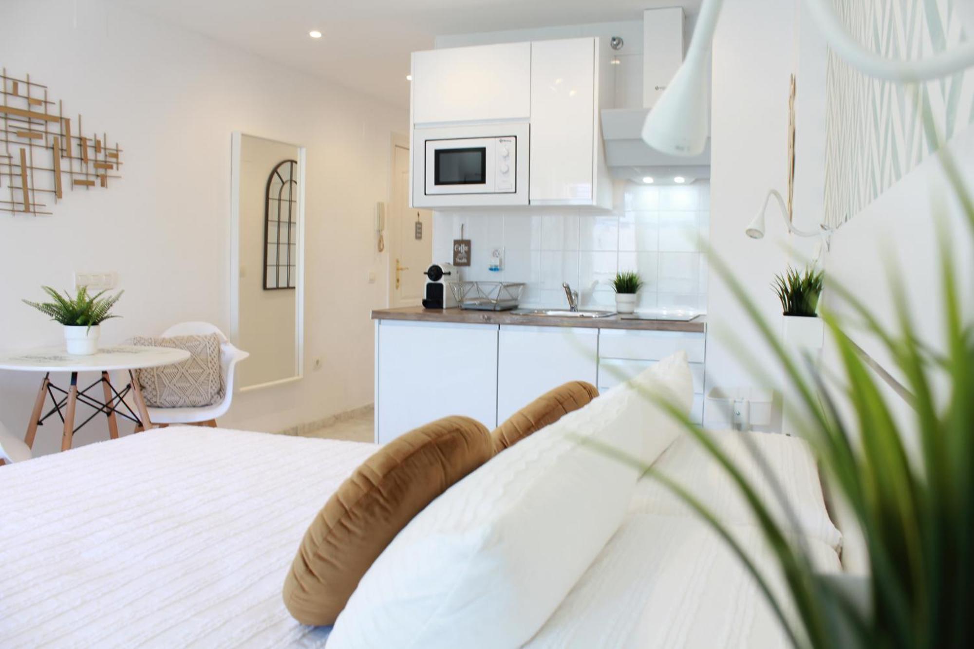 Apartment - New Central Studio Plata With Balcony Torremolinos